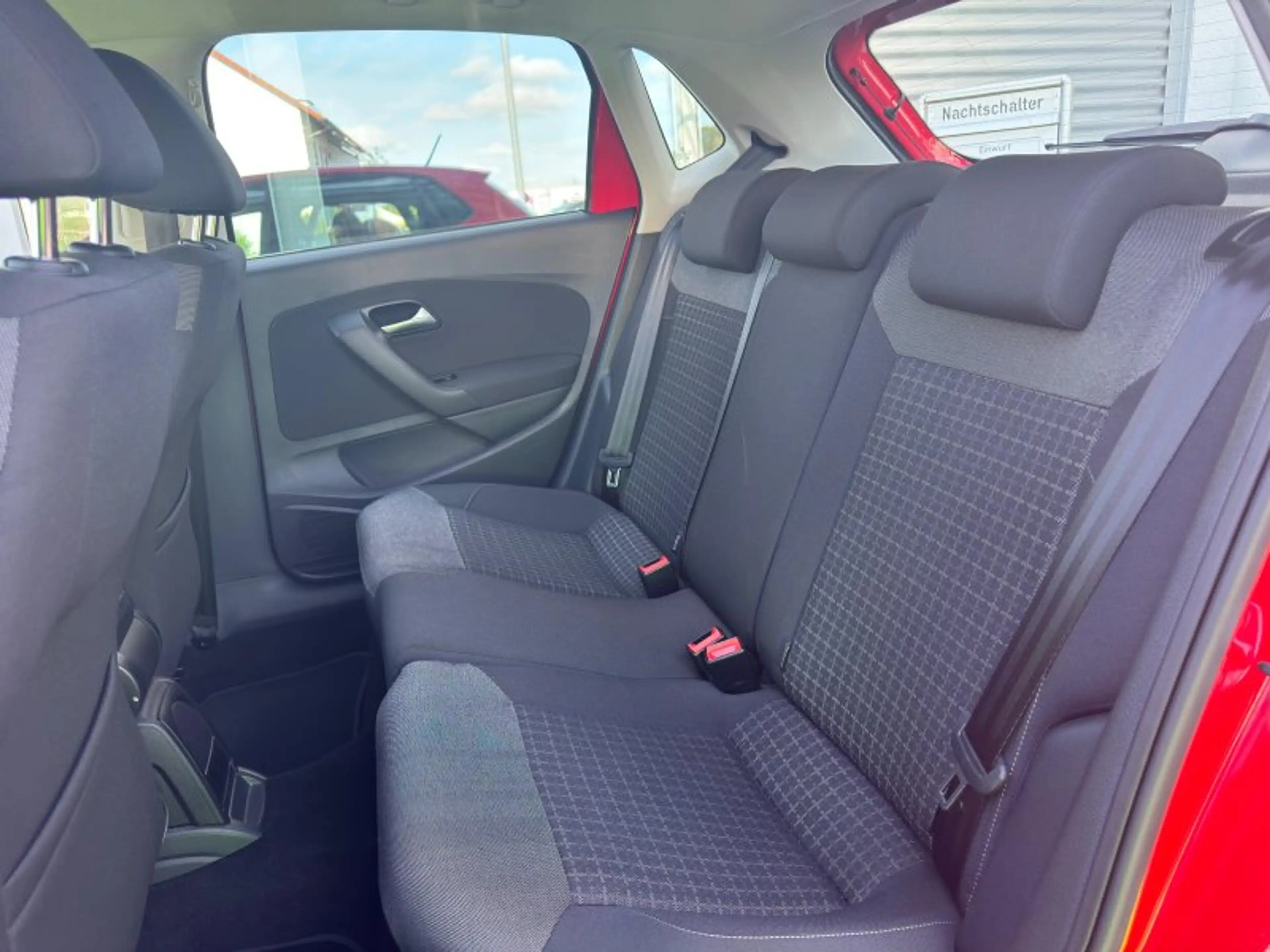 Volkswagen Polo 1.0 Comfortline Navi Parktronic Climatronic Sitzhe — photo 10