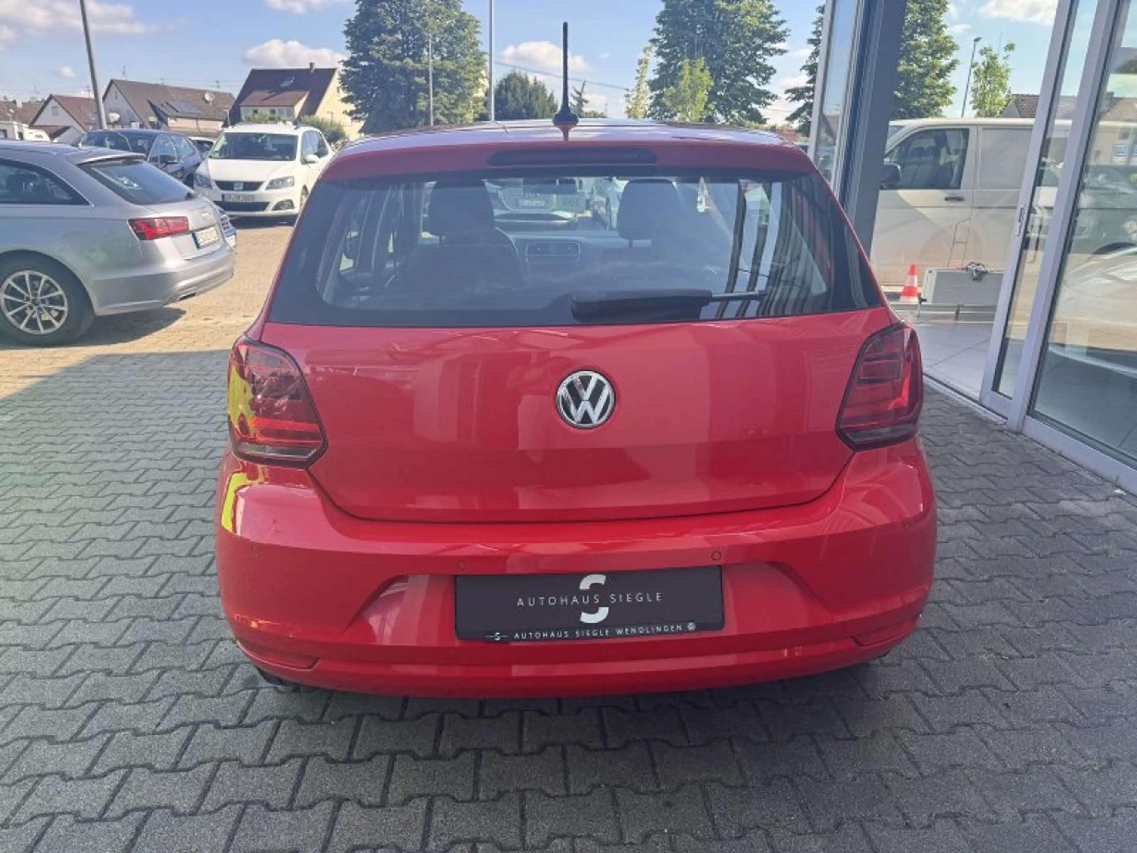 Volkswagen Polo 1.0 Comfortline Navi Parktronic Climatronic Sitzhe — photo 6