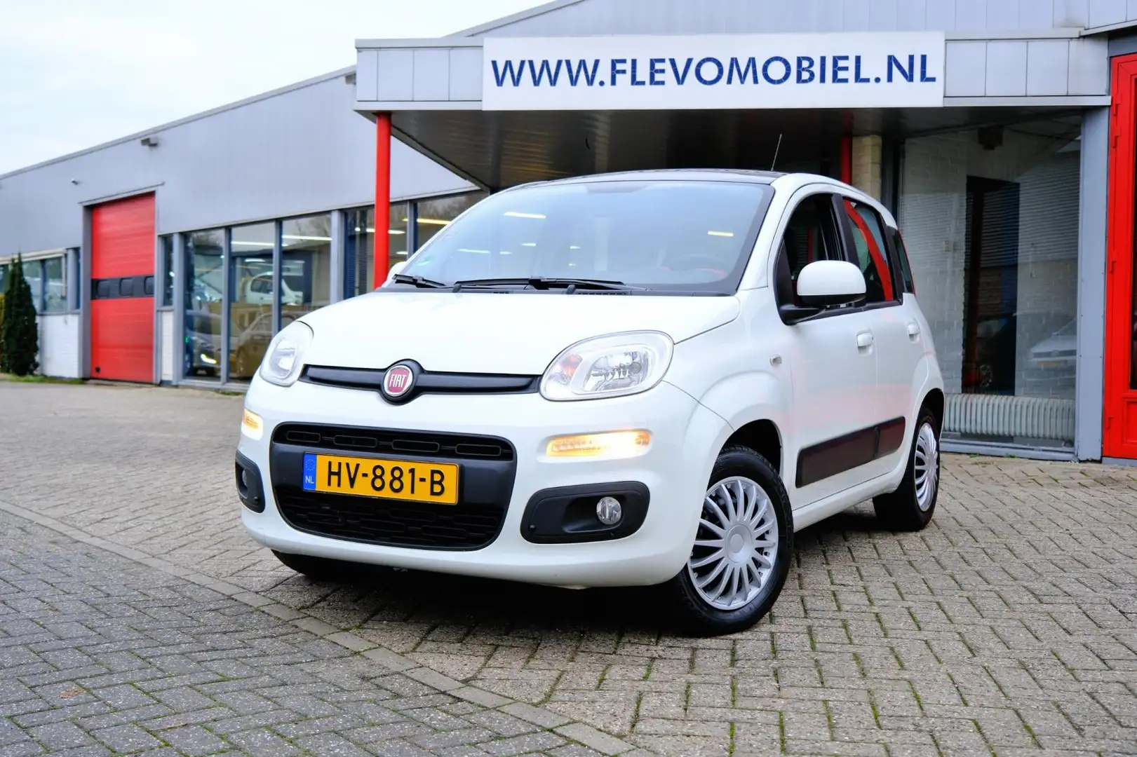 Fiat Panda 0.9 TwinAir Lounge Pano|Airco|Blue+Me Wit - 1