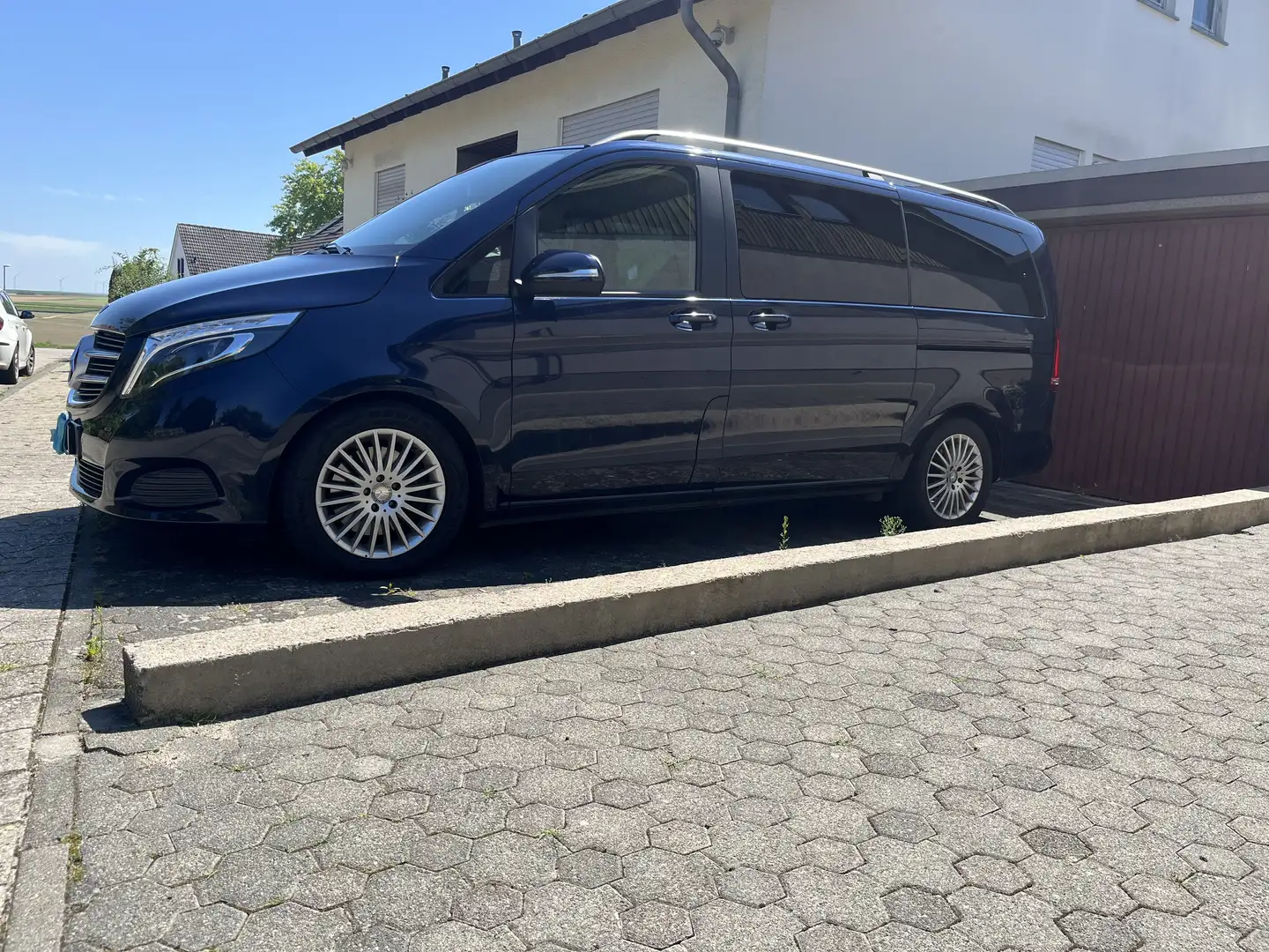 Mercedes-Benz V 250 W447 2 Türen , Scheckheft Blau - 1