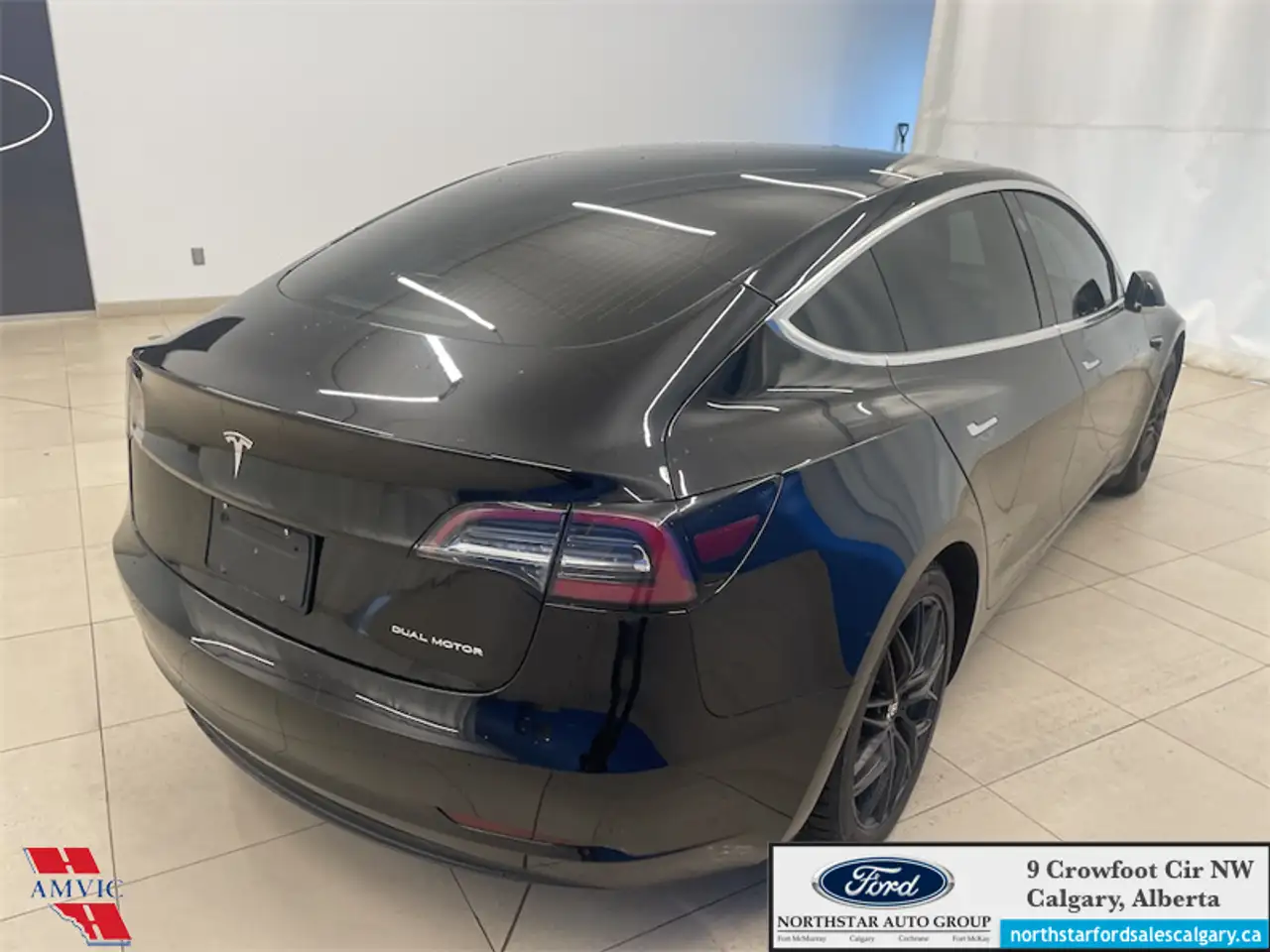 Tesla Model 3 photo Tesla Model 3