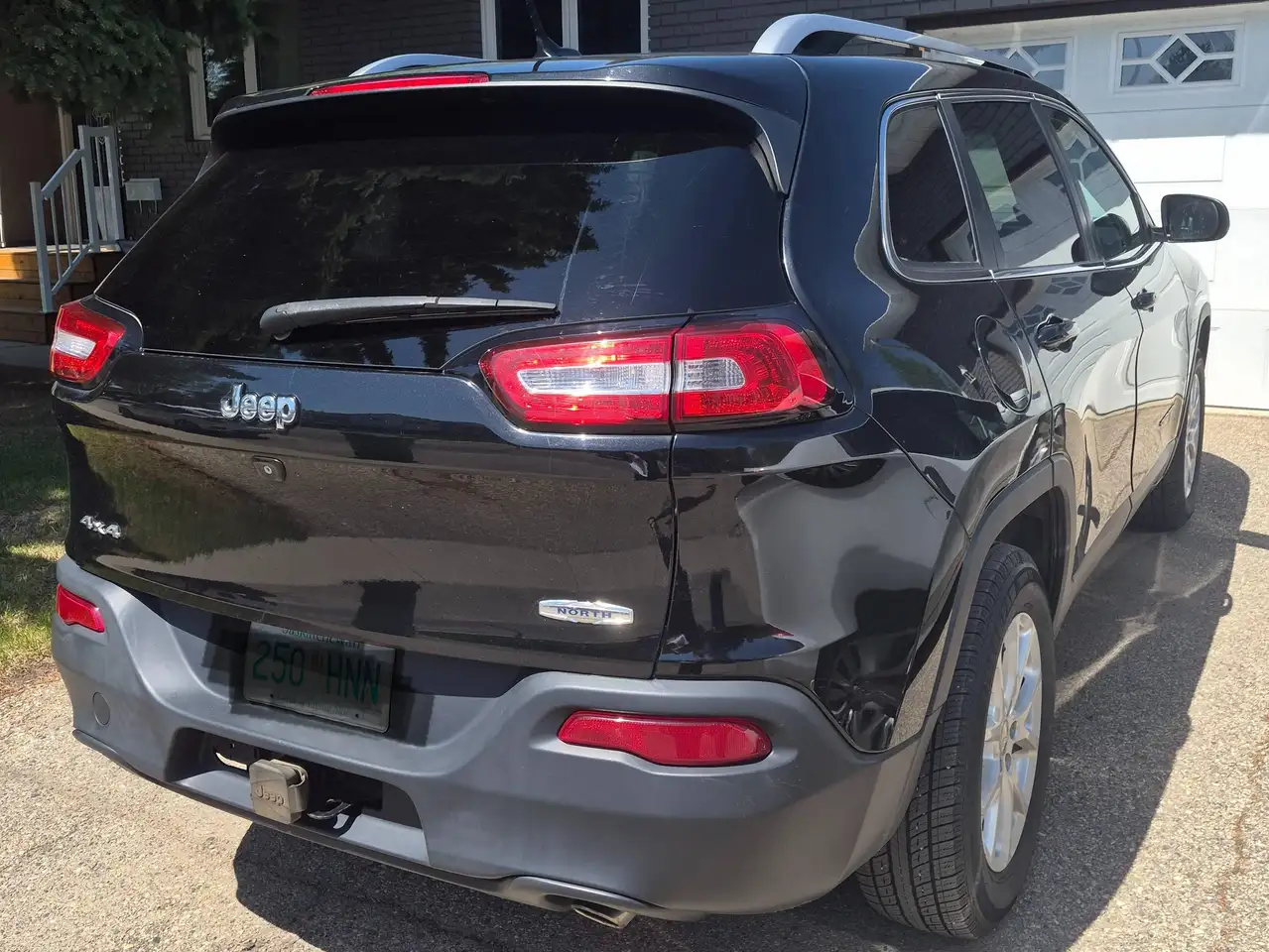 Jeep Cherokee снимка Jeep Cherokee
