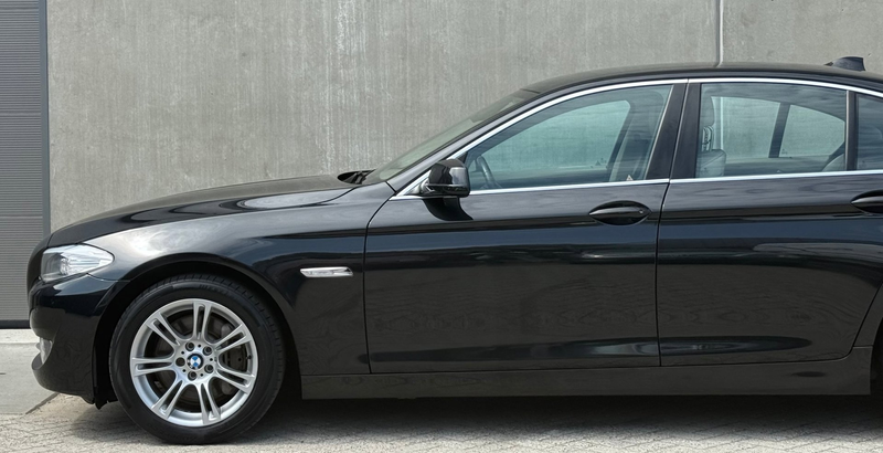 BMW 528 5-serie 528i Zwart 2010 NWE APK|NAP|LEDER|PDC|NAVI — photo 4