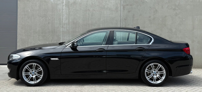BMW 528 5-serie 528i Zwart 2010 NWE APK|NAP|LEDER|PDC|NAVI — photo 3