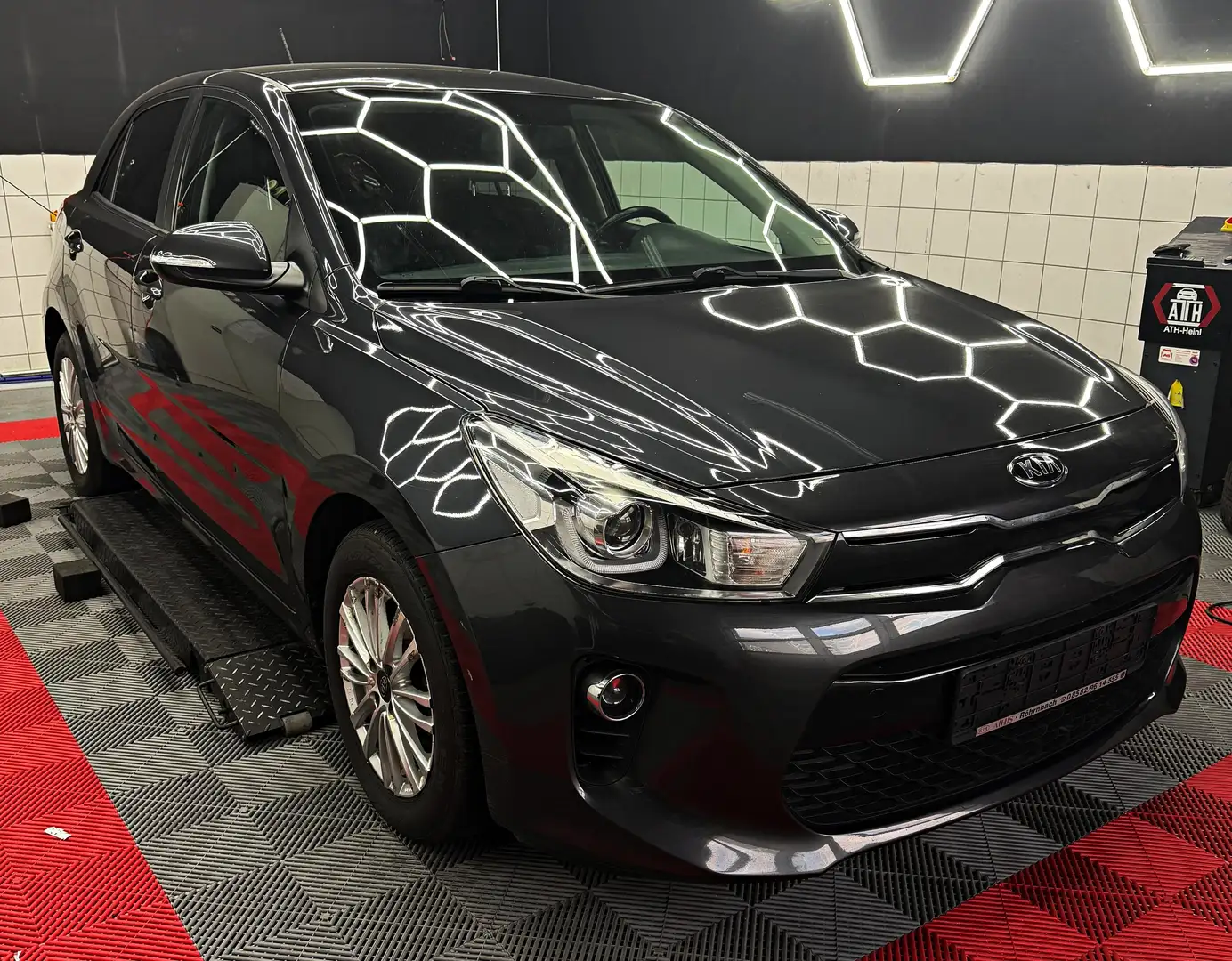 Kia Rio Dream Team Grau - 2