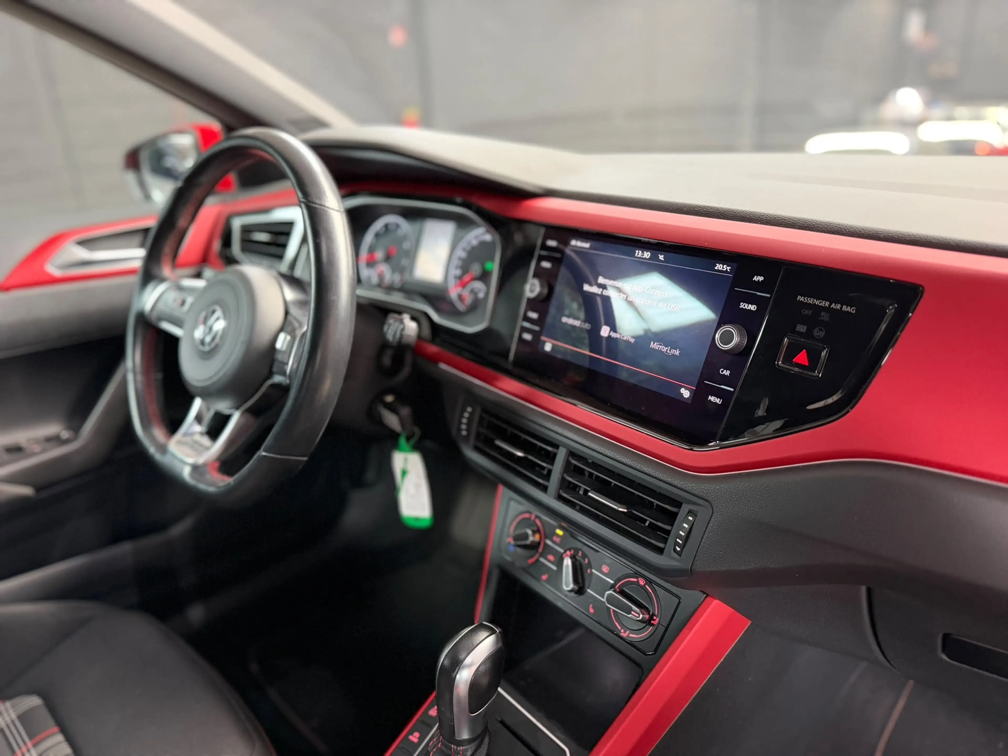 Volkswagen Polo GTI 2.0 TSi DSG * CARPLAY * CAMERA * RADAR AV/AR * — photo 13