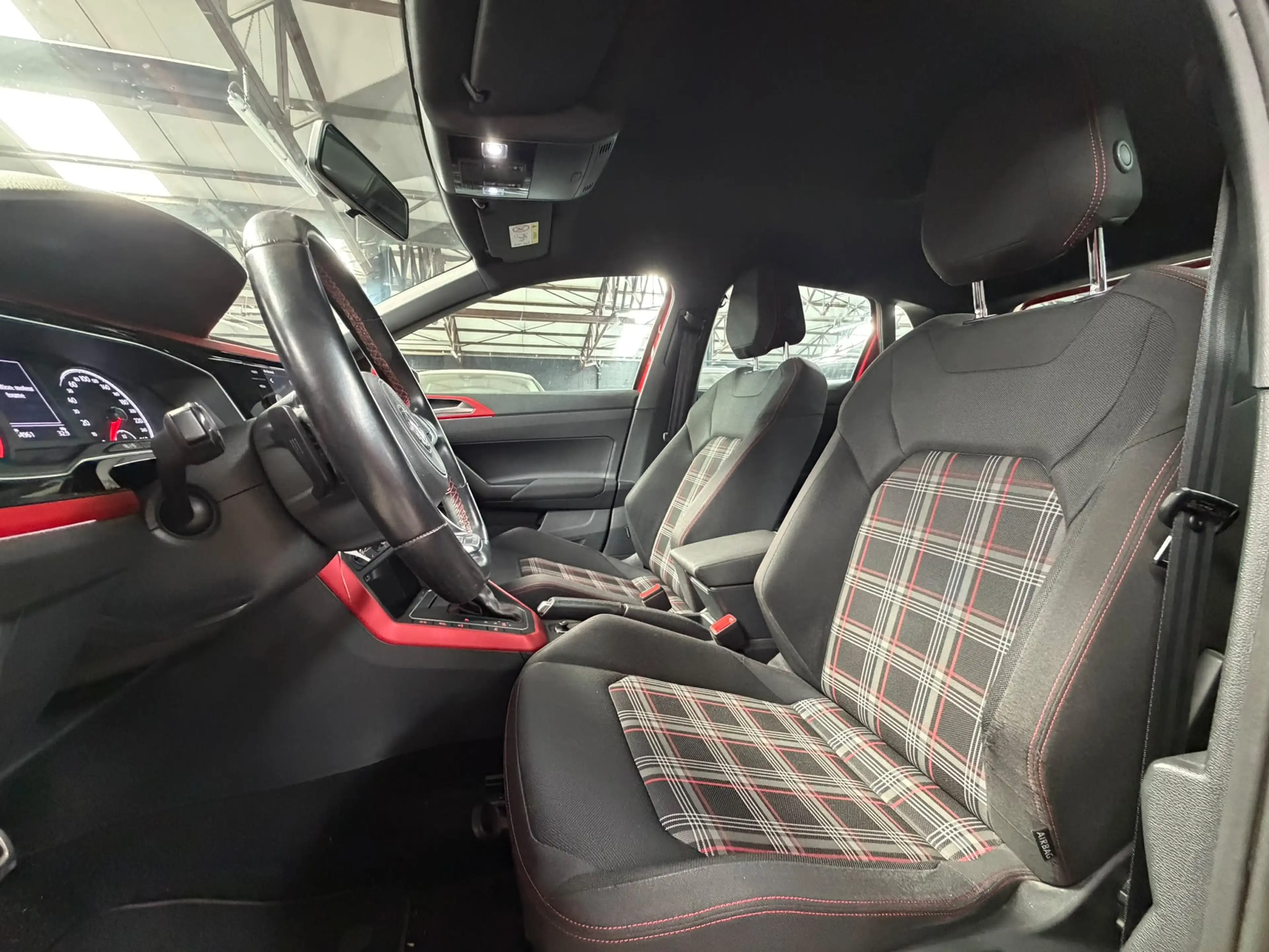 Volkswagen Polo GTI 2.0 TSi DSG * CARPLAY * CAMERA * RADAR AV/AR * — photo 8