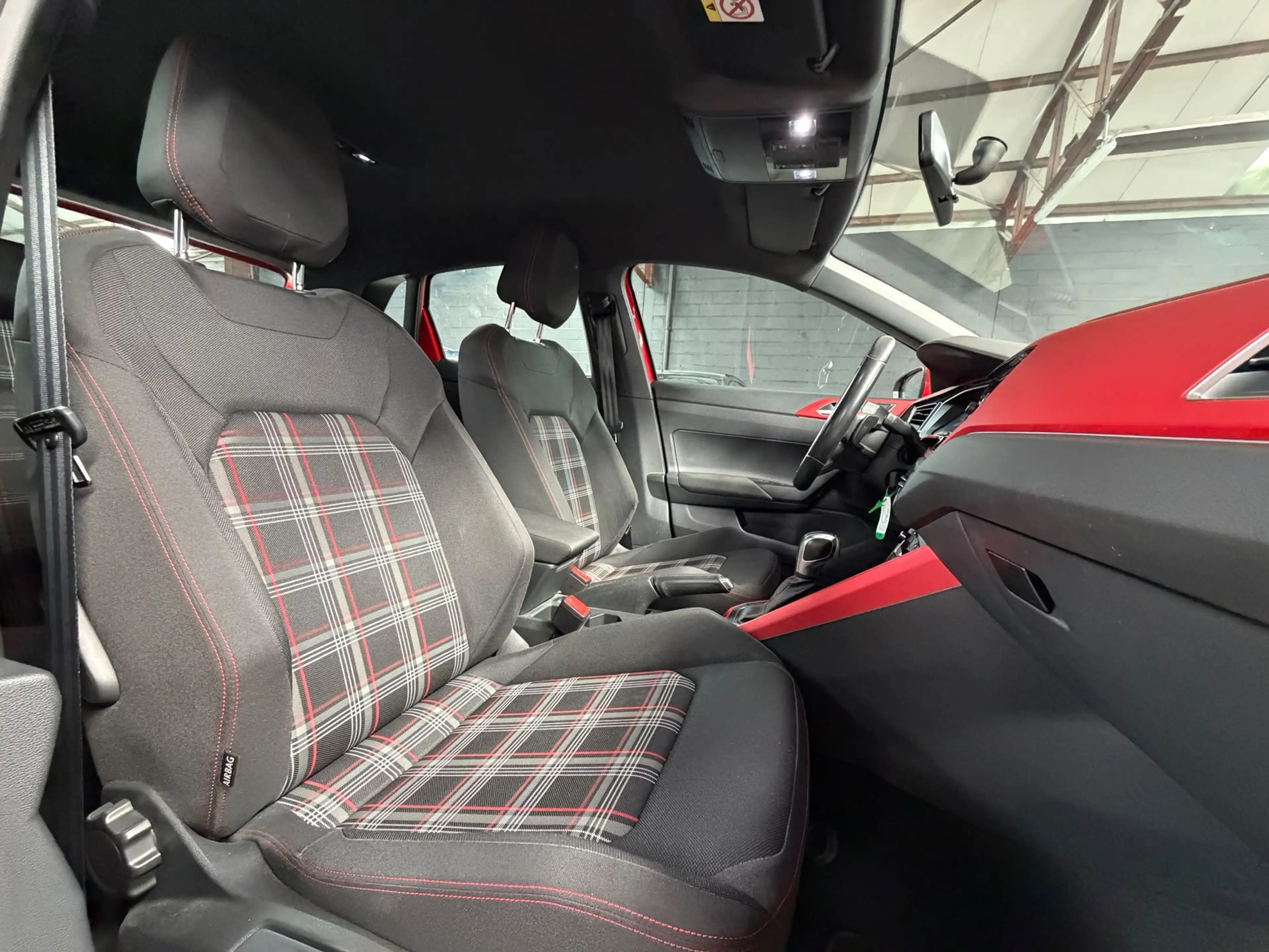 Volkswagen Polo GTI 2.0 TSi DSG * CARPLAY * CAMERA * RADAR AV/AR * — photo 12