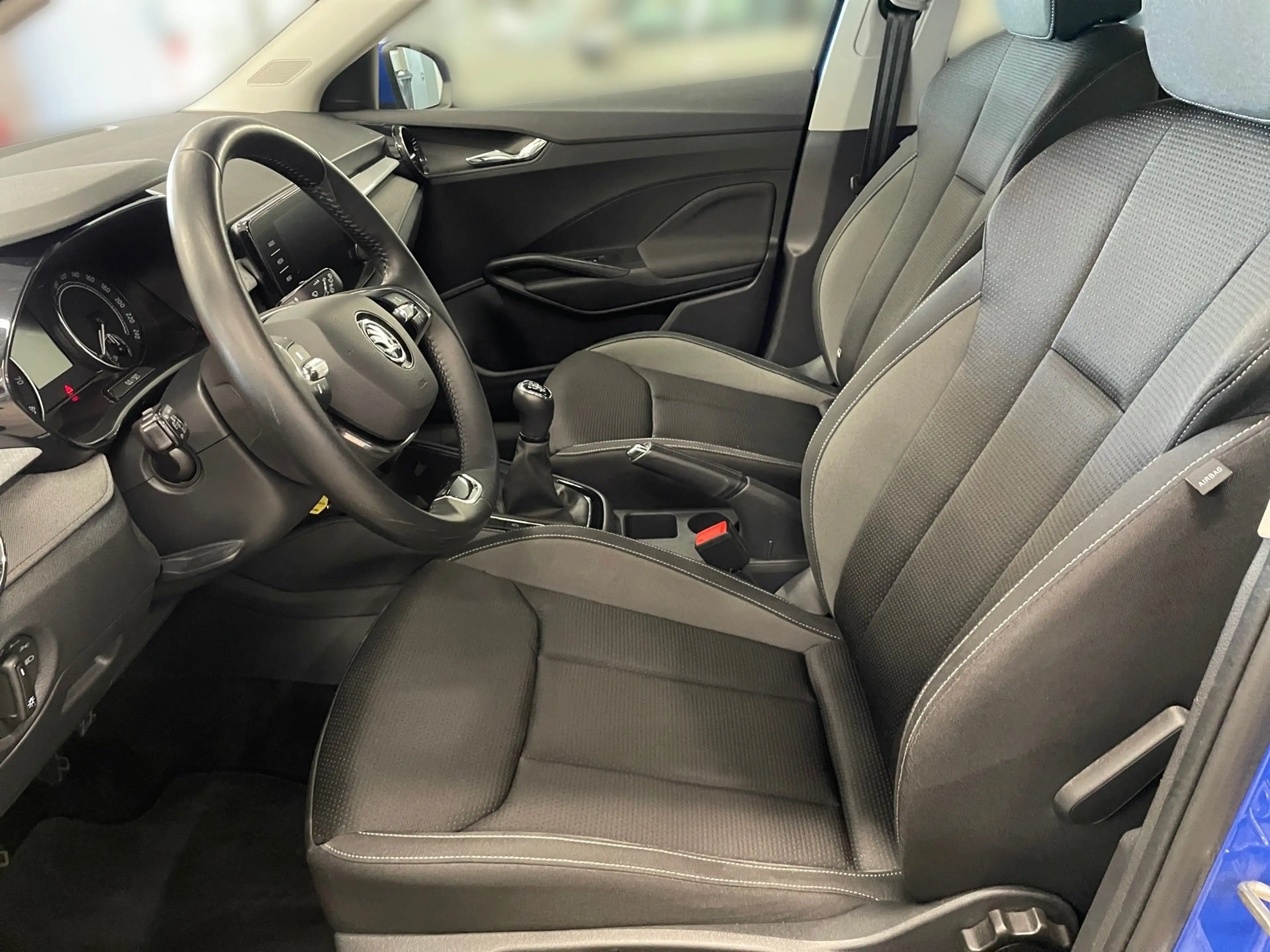 Skoda Fabia 1.0 TSI Tour *AHK*PARKSENSOR*LED* — photo 11