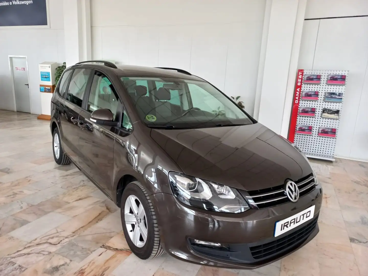 Volkswagen Sharan 2.0TDI Travel BMT 140 Marrón - 1