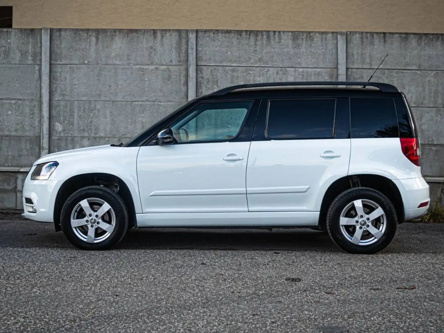 Skoda Yeti Yeti 2.0 TDI 4x4 Active Weiß - 1