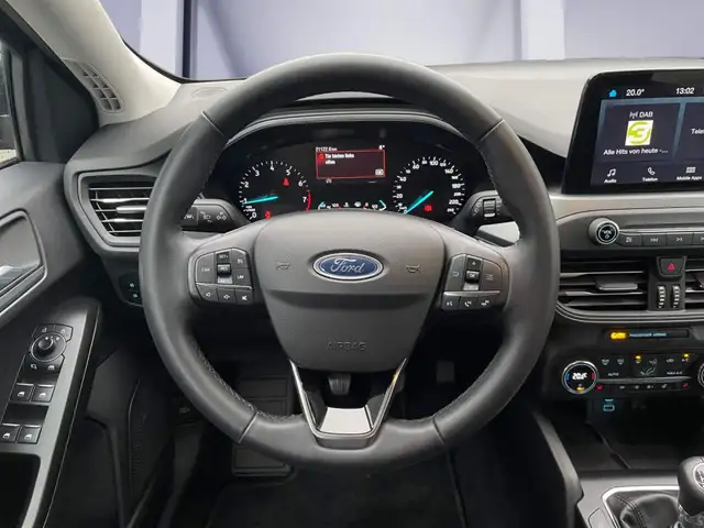 Ford Focus view 11