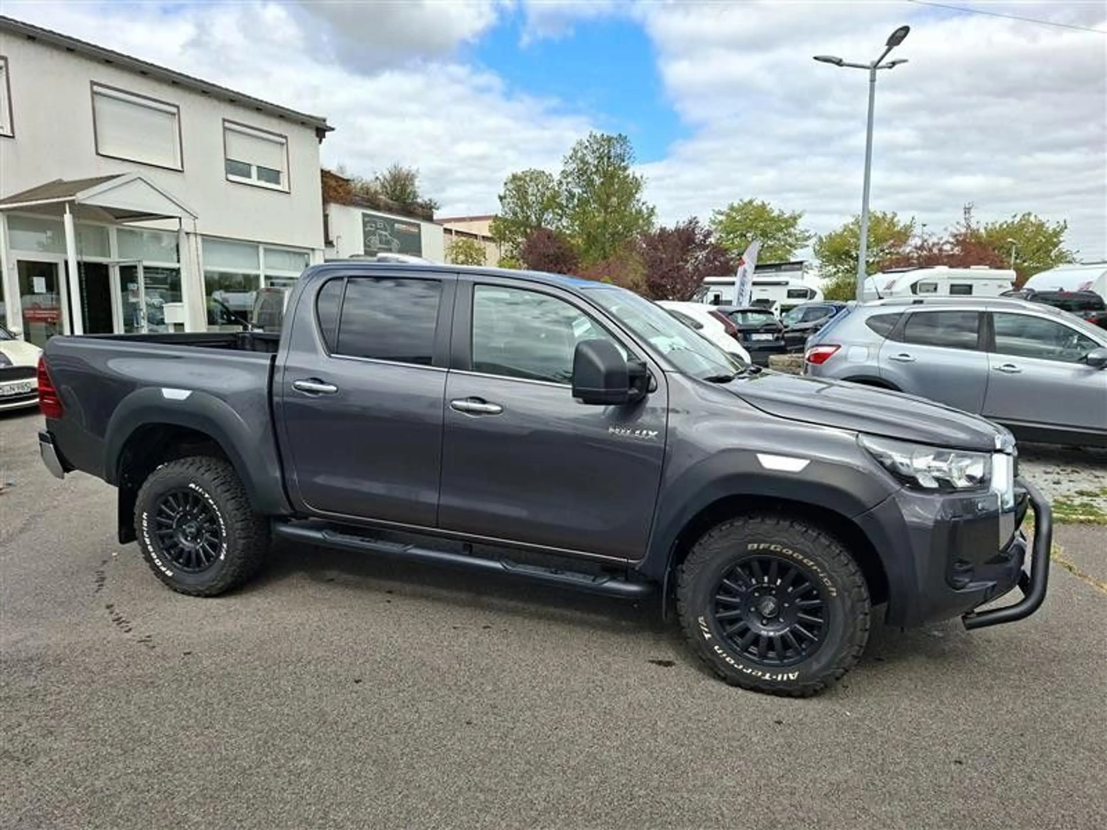 Toyota Hilux Comfort Mild Hybrid " Wohnkabinenfertig" — photo 3