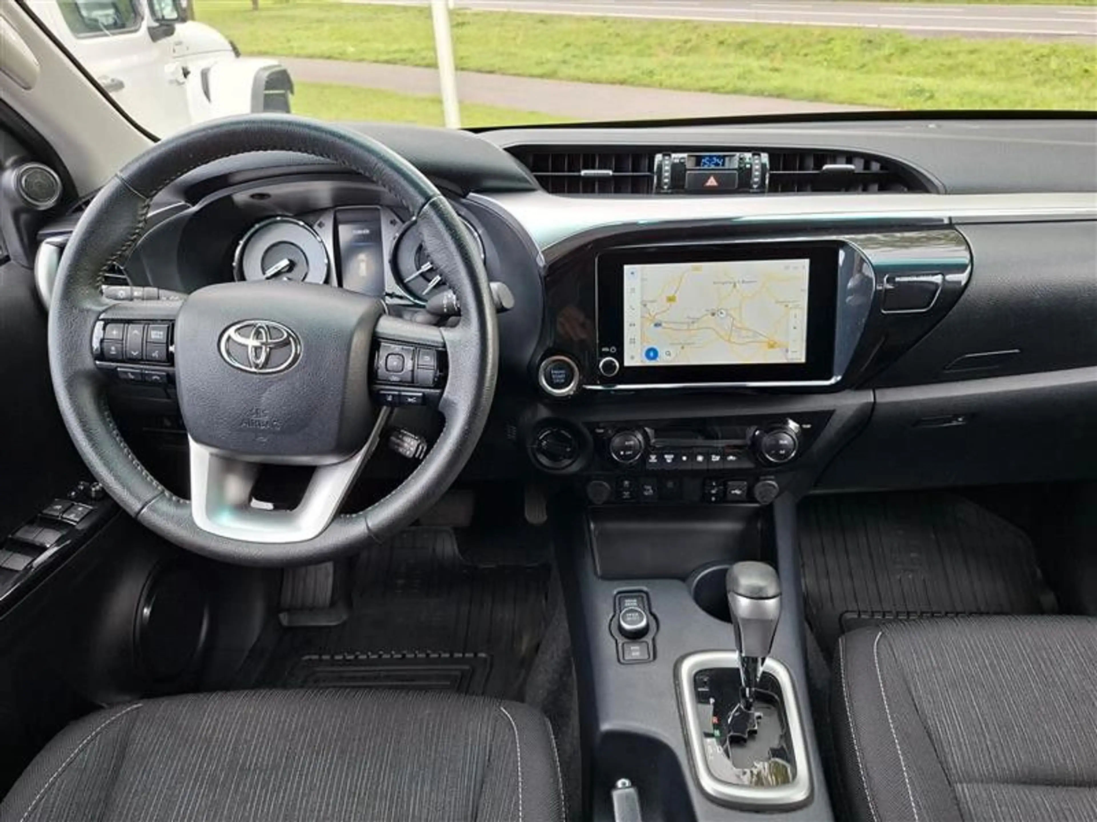 Toyota Hilux Comfort Mild Hybrid " Wohnkabinenfertig" — photo 15