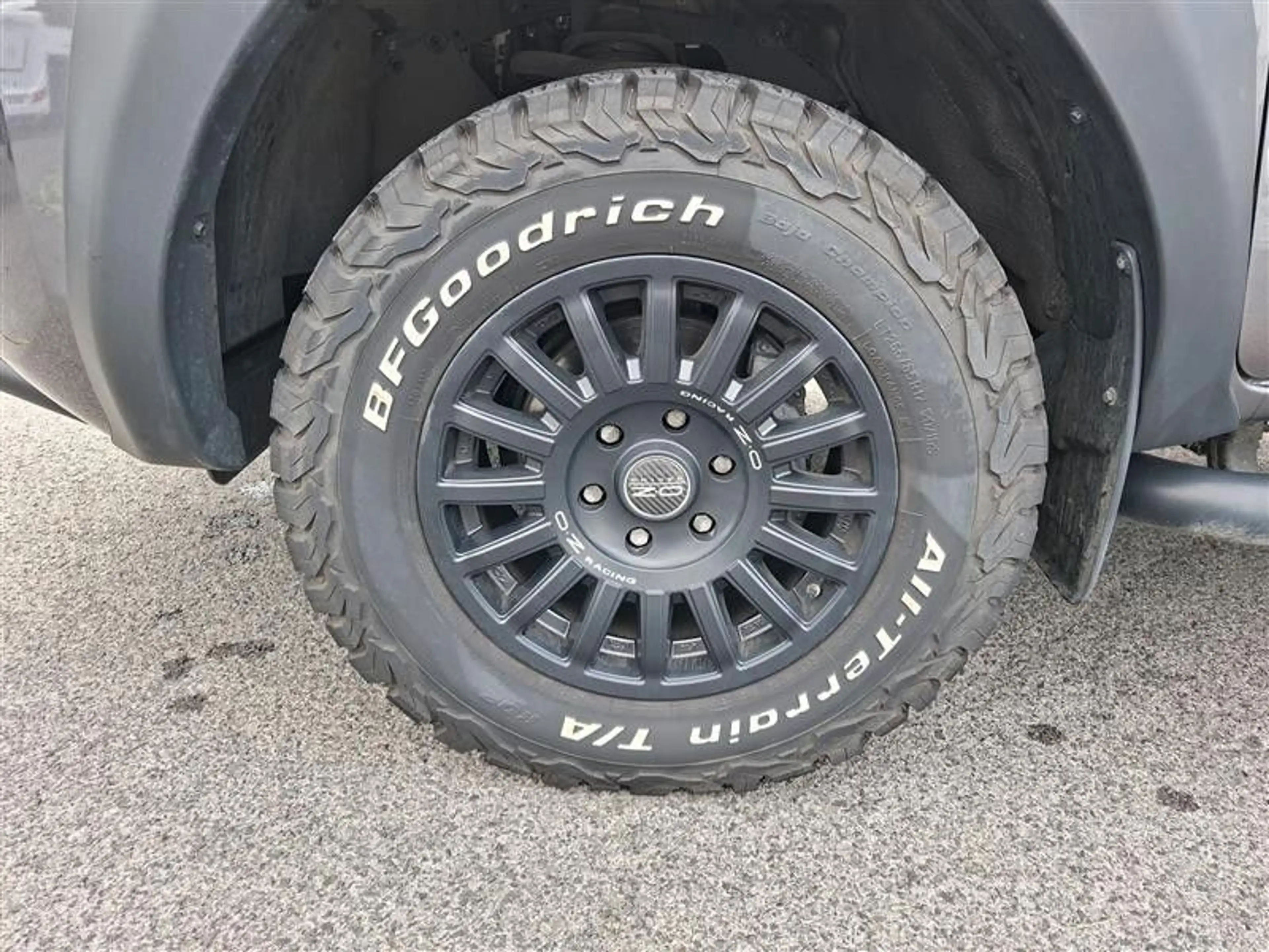 Toyota Hilux Comfort Mild Hybrid " Wohnkabinenfertig" — photo 12