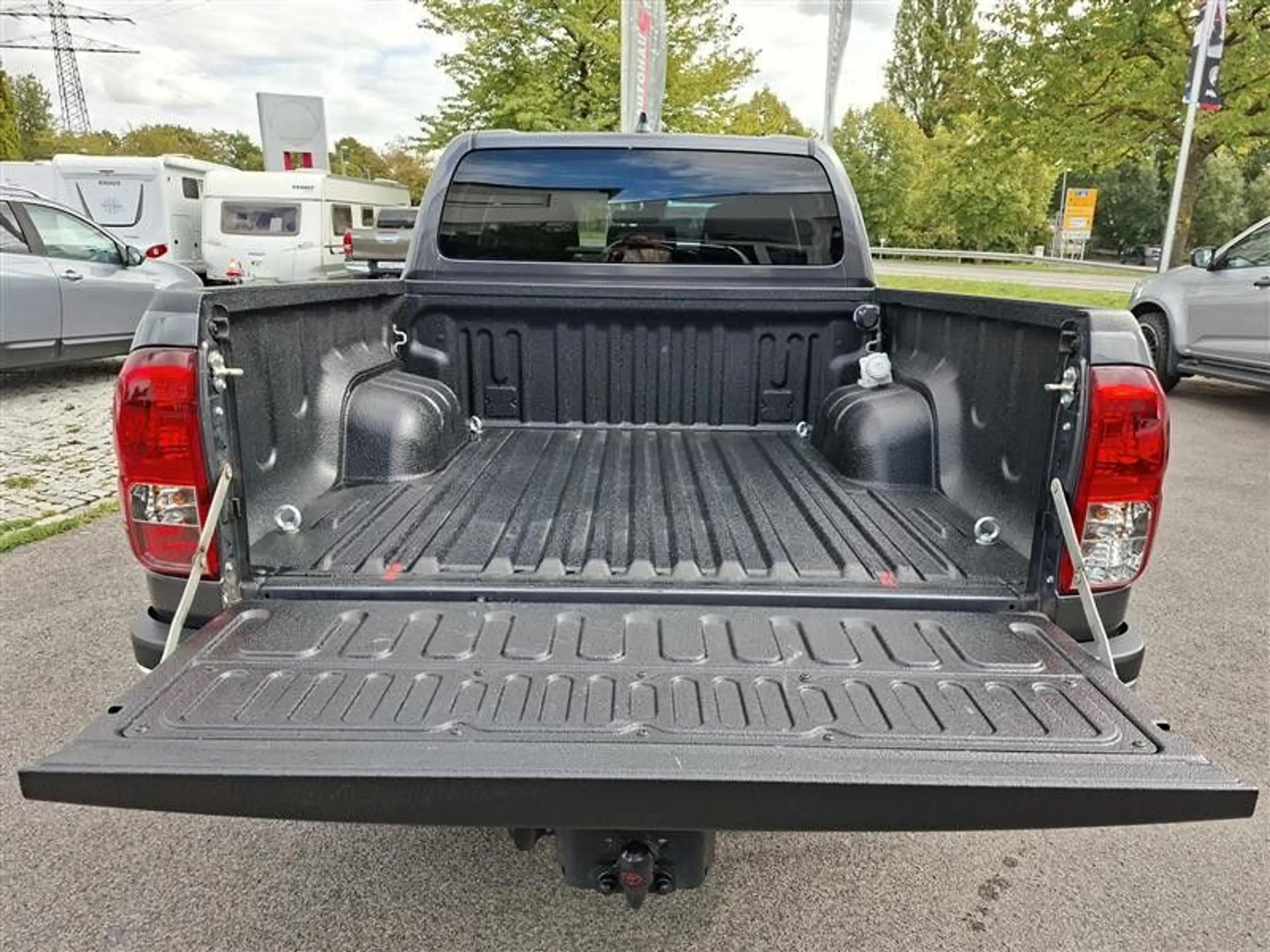 Toyota Hilux Comfort Mild Hybrid " Wohnkabinenfertig" — photo 7