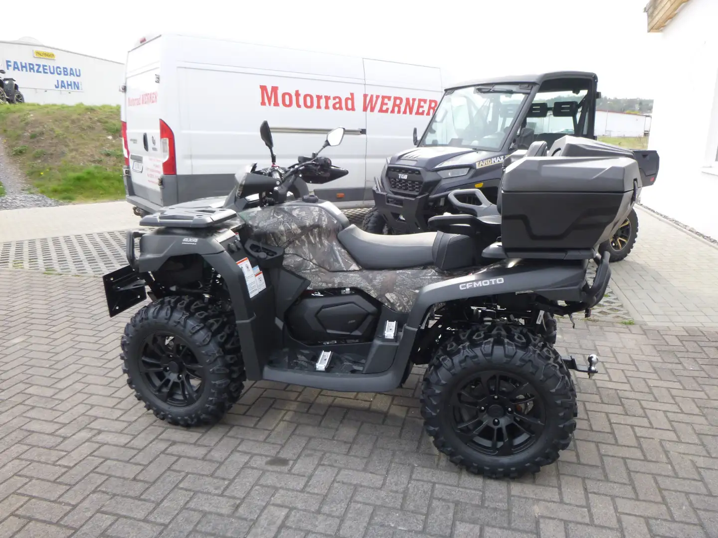 CFMOTO CForce 625 CForce 625 ABS TOURING smeđa - 1