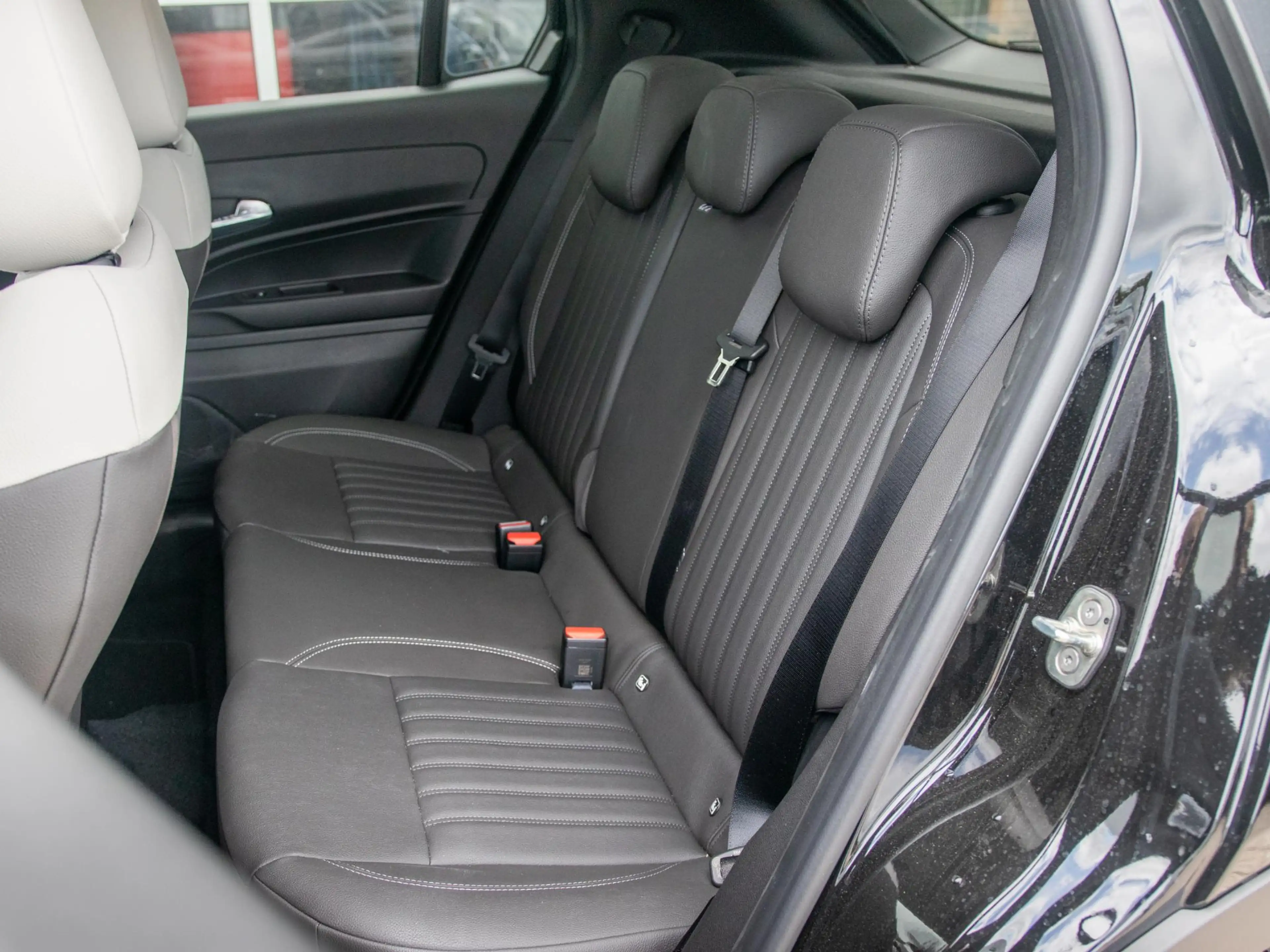 Fiat 600e La Prima 54 kWh | Pack Winter — photo 13