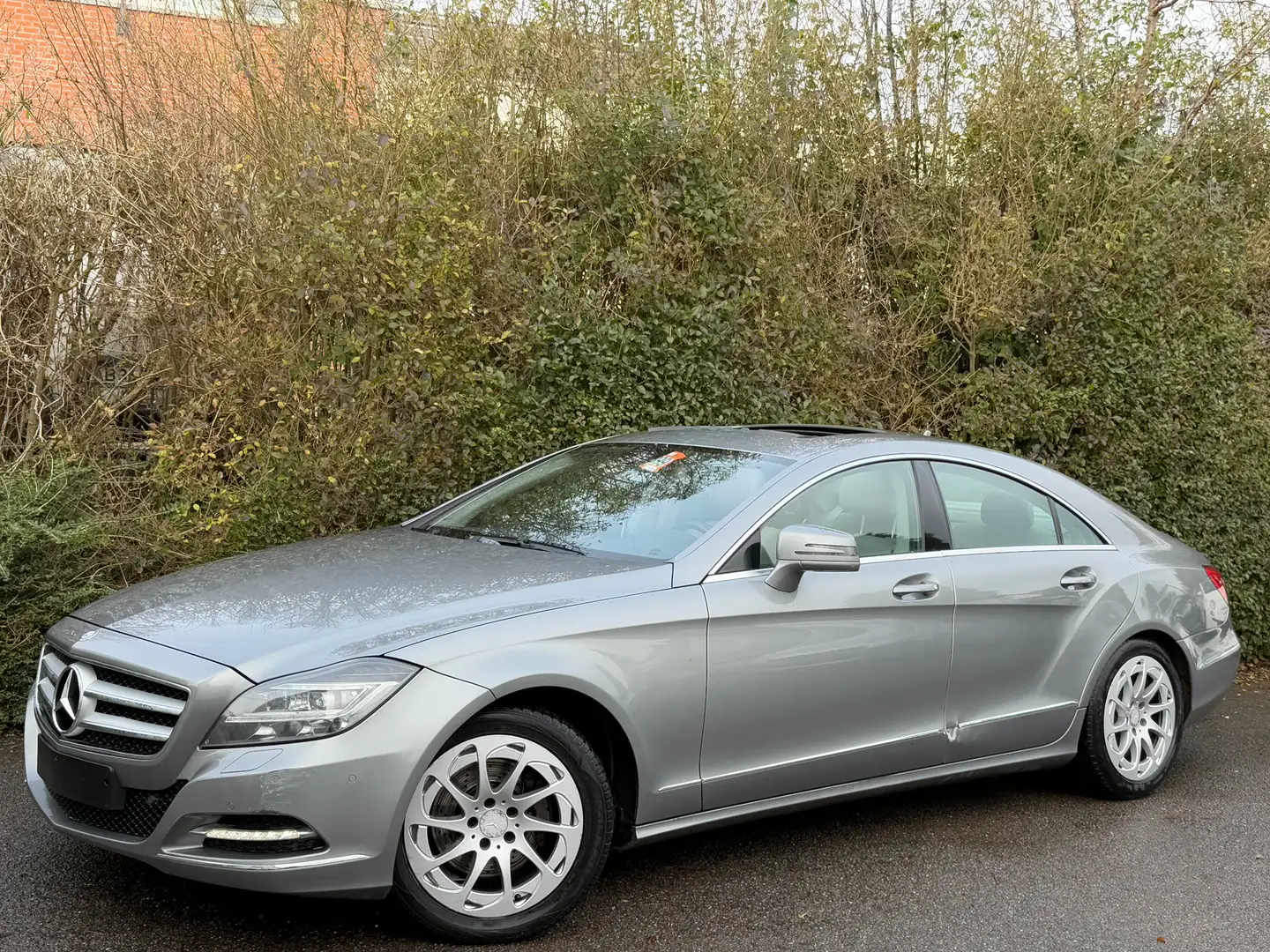 Mercedes-Benz CLS 250 CDI+BOITE AUTO+NAVI+CUIR+TOIT OUVR+JANTES+EU 5 Gri - 1