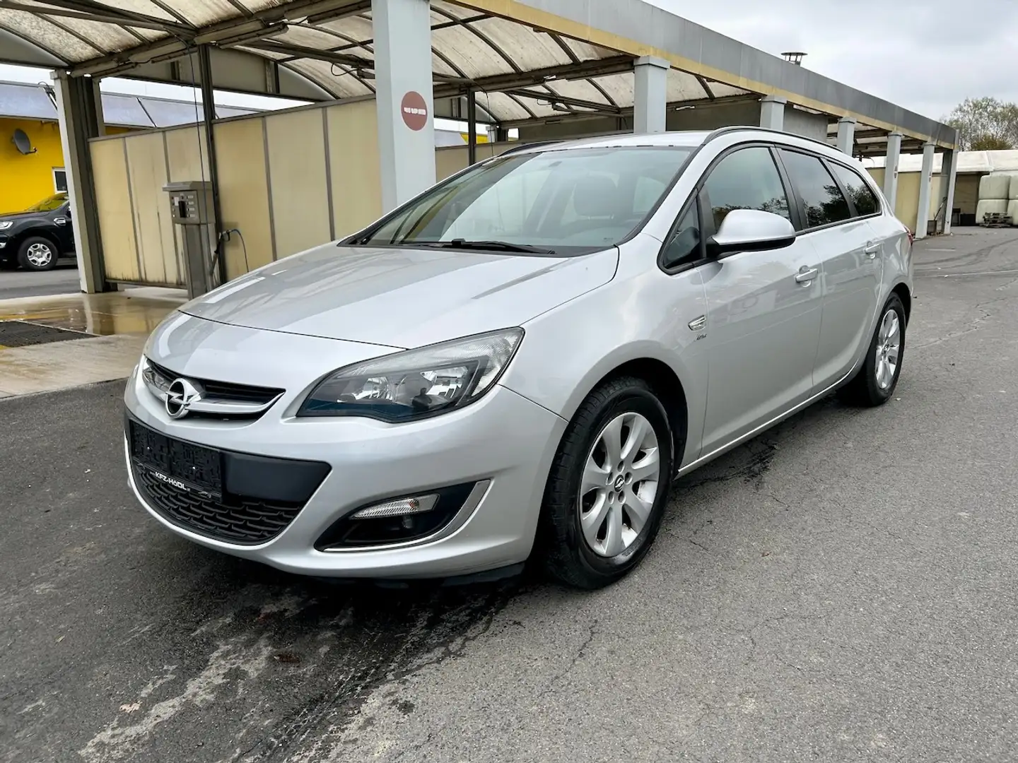 Opel Astra Active ST 1,3 CDTI Active Grau - 1
