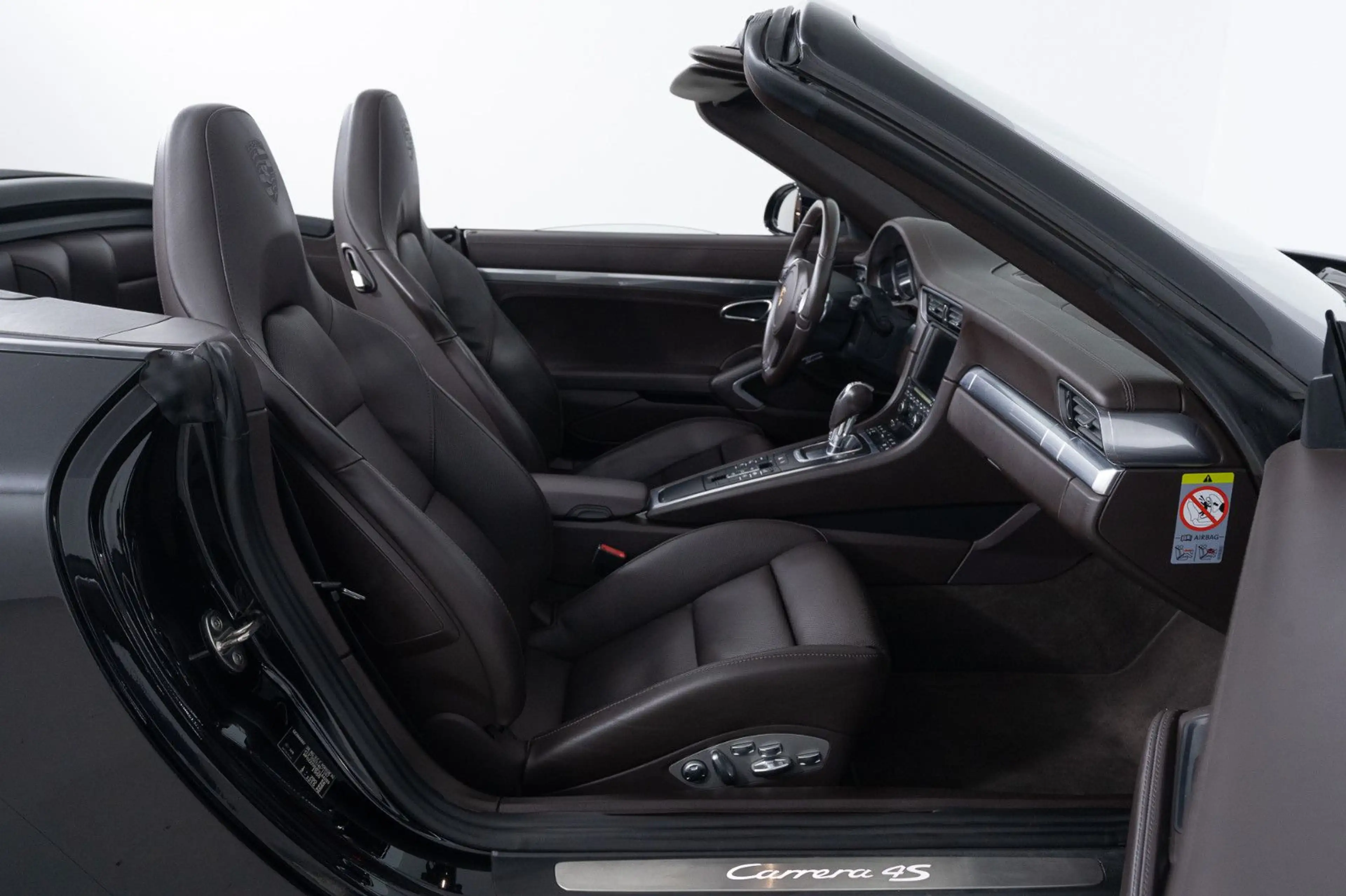Porsche 911 Carrera 4 S Cabriolet — photo 14