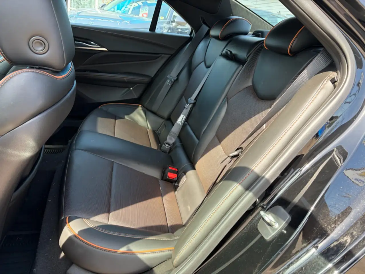 Cadillac CT4 снимка Cadillac CT4