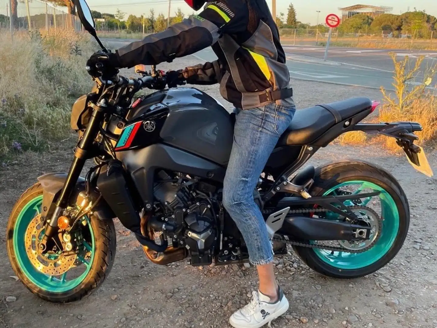 Yamaha MT-09 35Kw Burdeos - 1