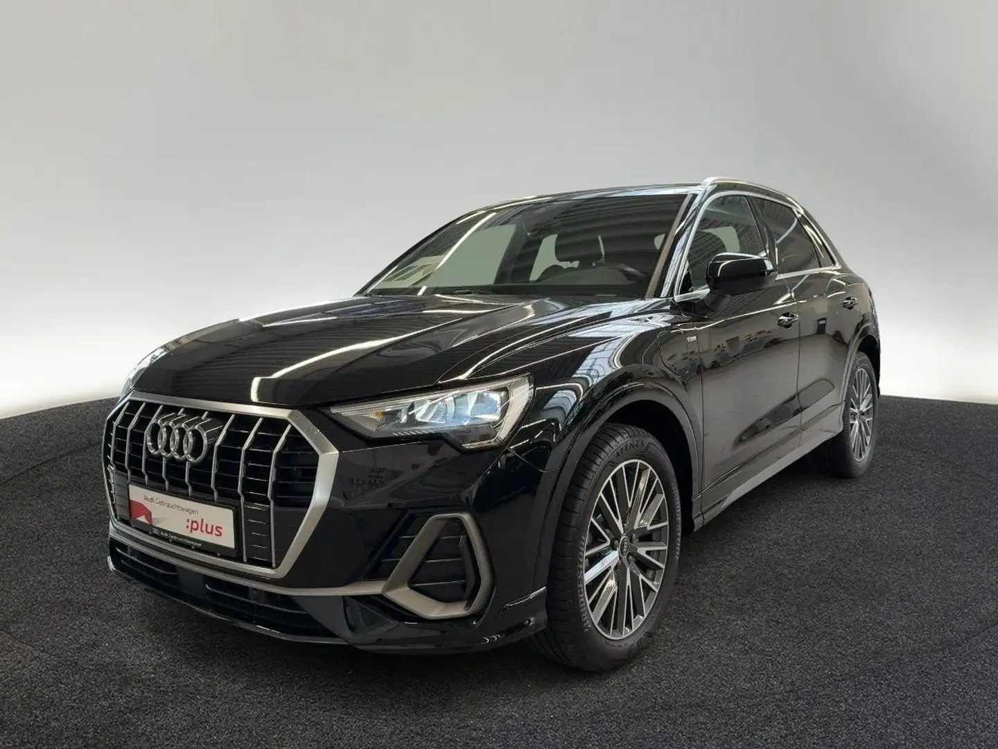 Audi Q3 S line 45 TFSIe LED virtual Navi DAB Teillede Schwarz - 2
