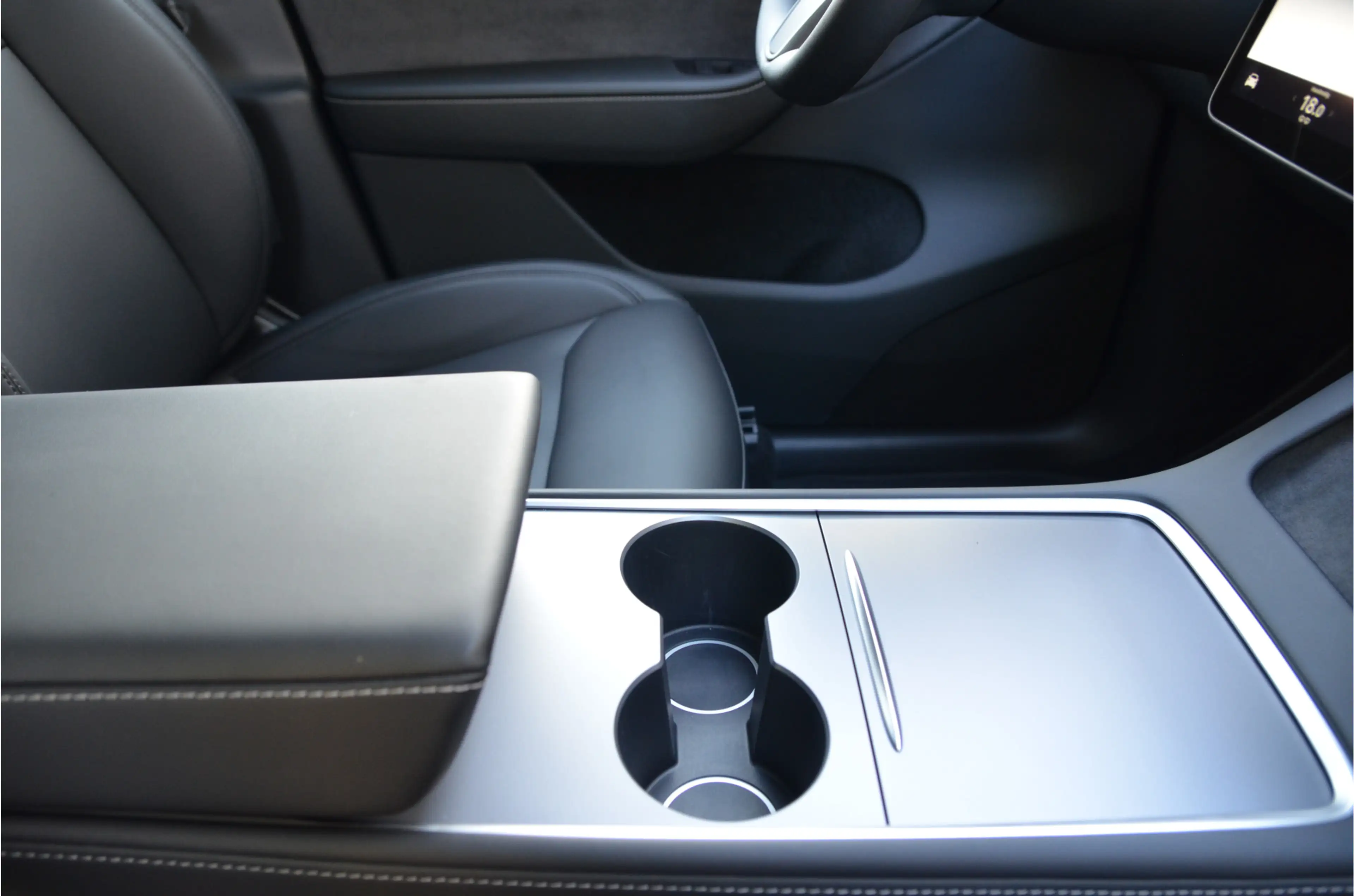 Tesla Model Y Long Range AWD 75 kWh Trekhaak (1.600kg), AutoPilo — photo 5