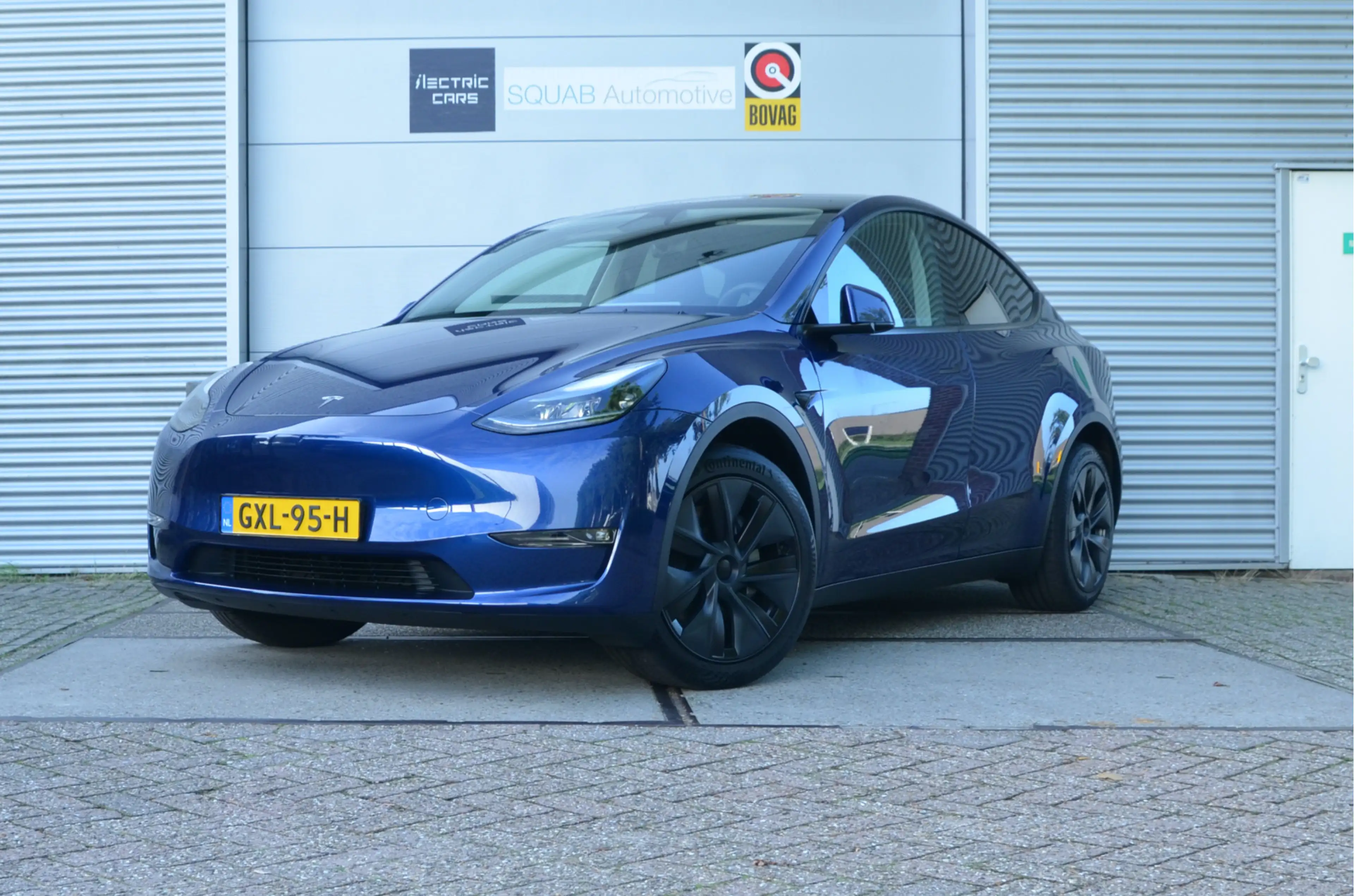 Tesla Model Y Long Range AWD 75 kWh Trekhaak (1.600kg), AutoPilo