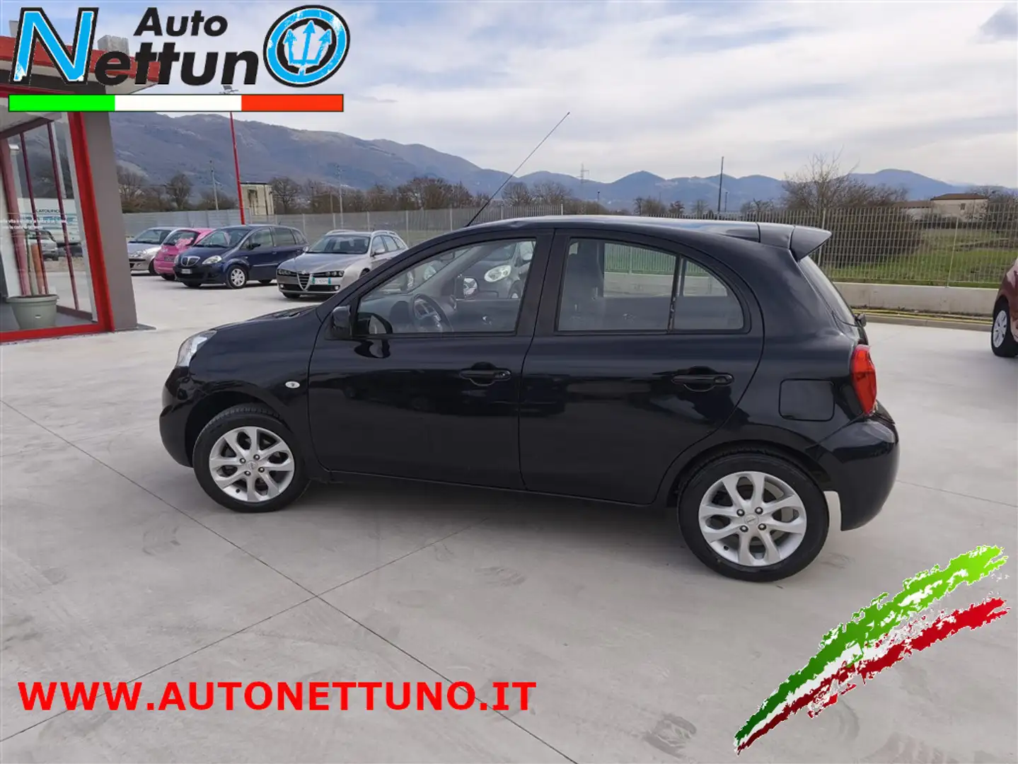 Nissan Micra 1.2 12V 5 porte Tekna Nero - 2
