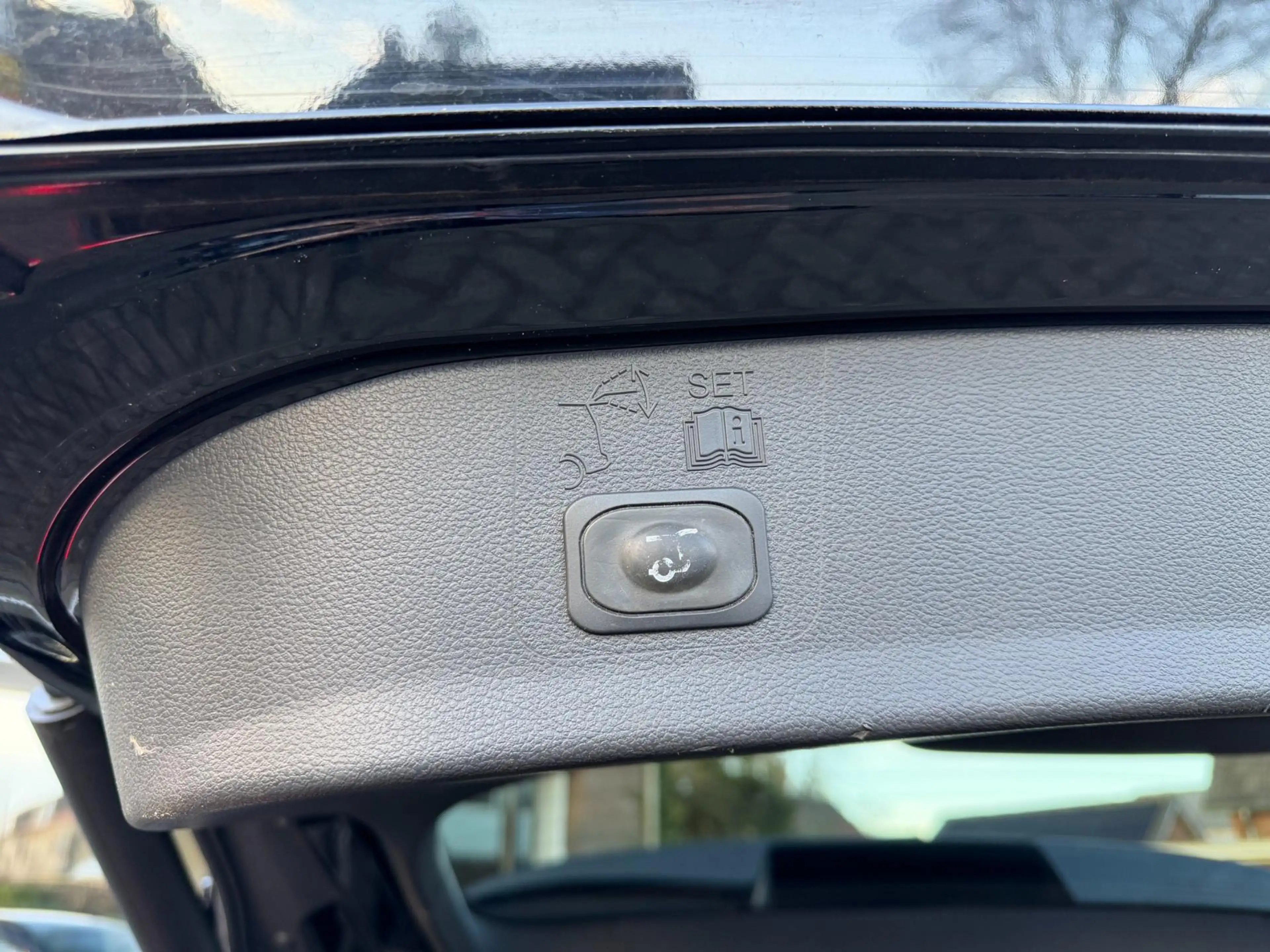 Ford Kuga 1.5 EcoBoost Vignale — photo 36