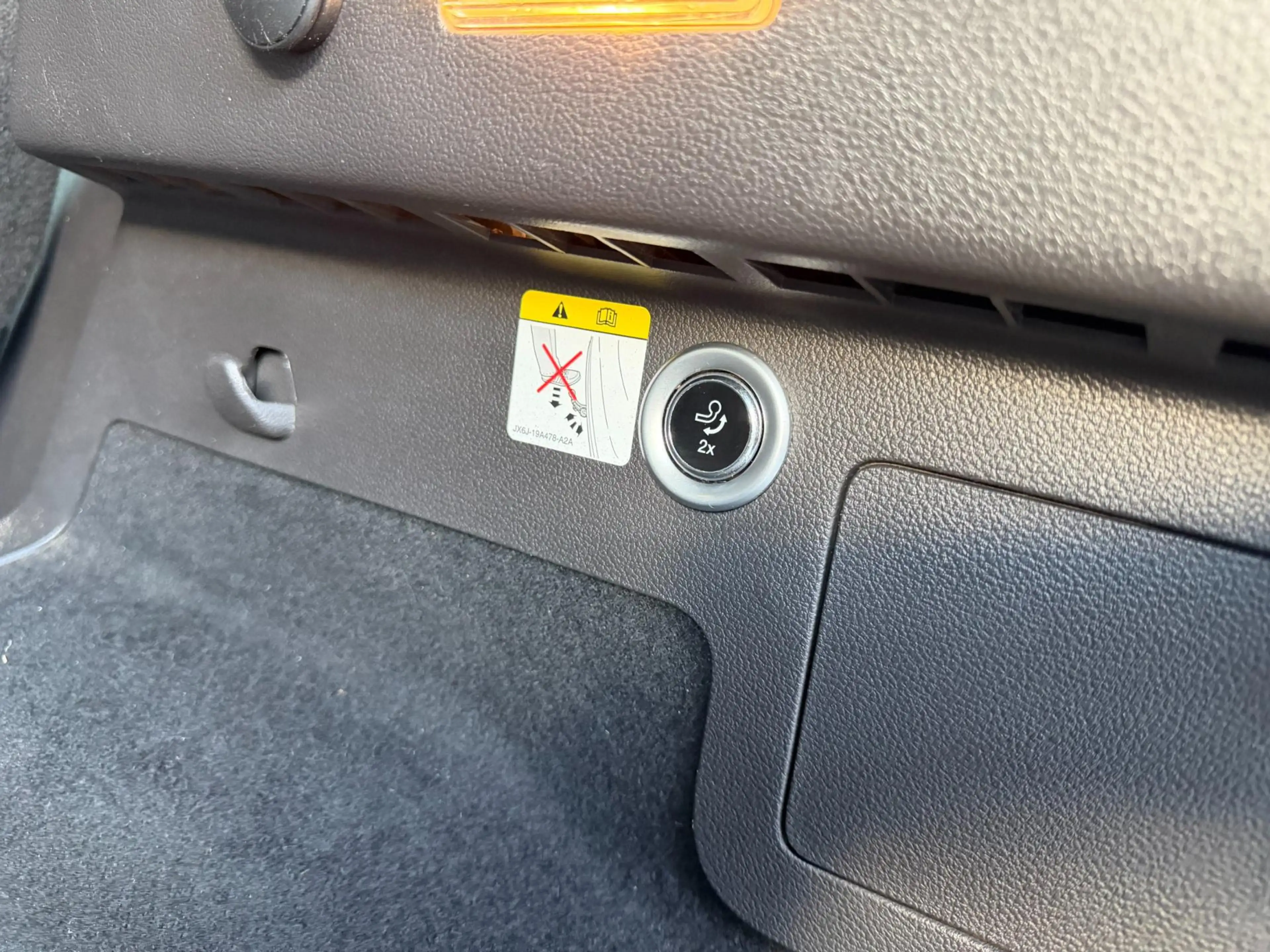Ford Kuga 1.5 EcoBoost Vignale — photo 34