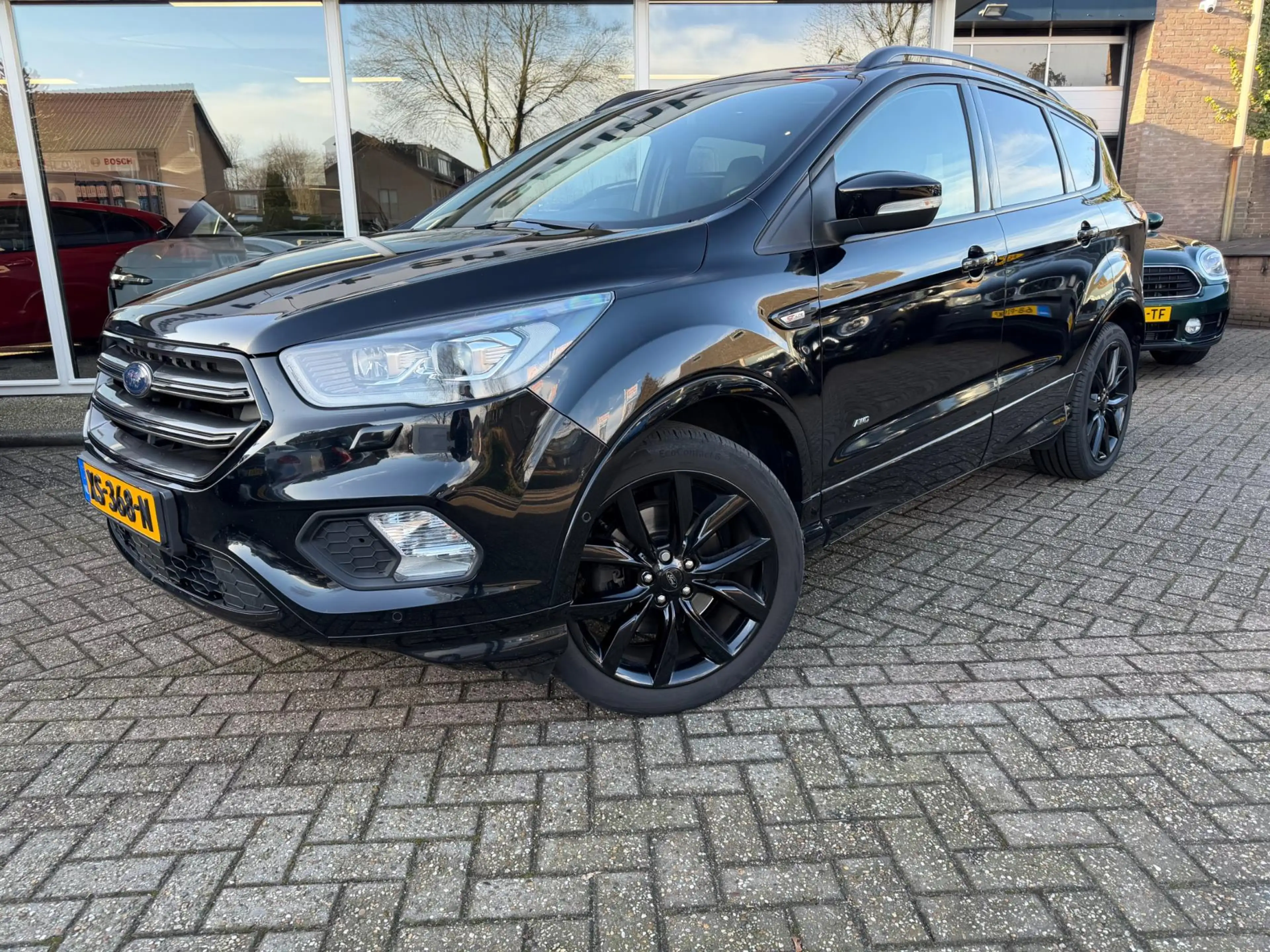 Ford Kuga 1.5 EcoBoost Vignale — photo 2