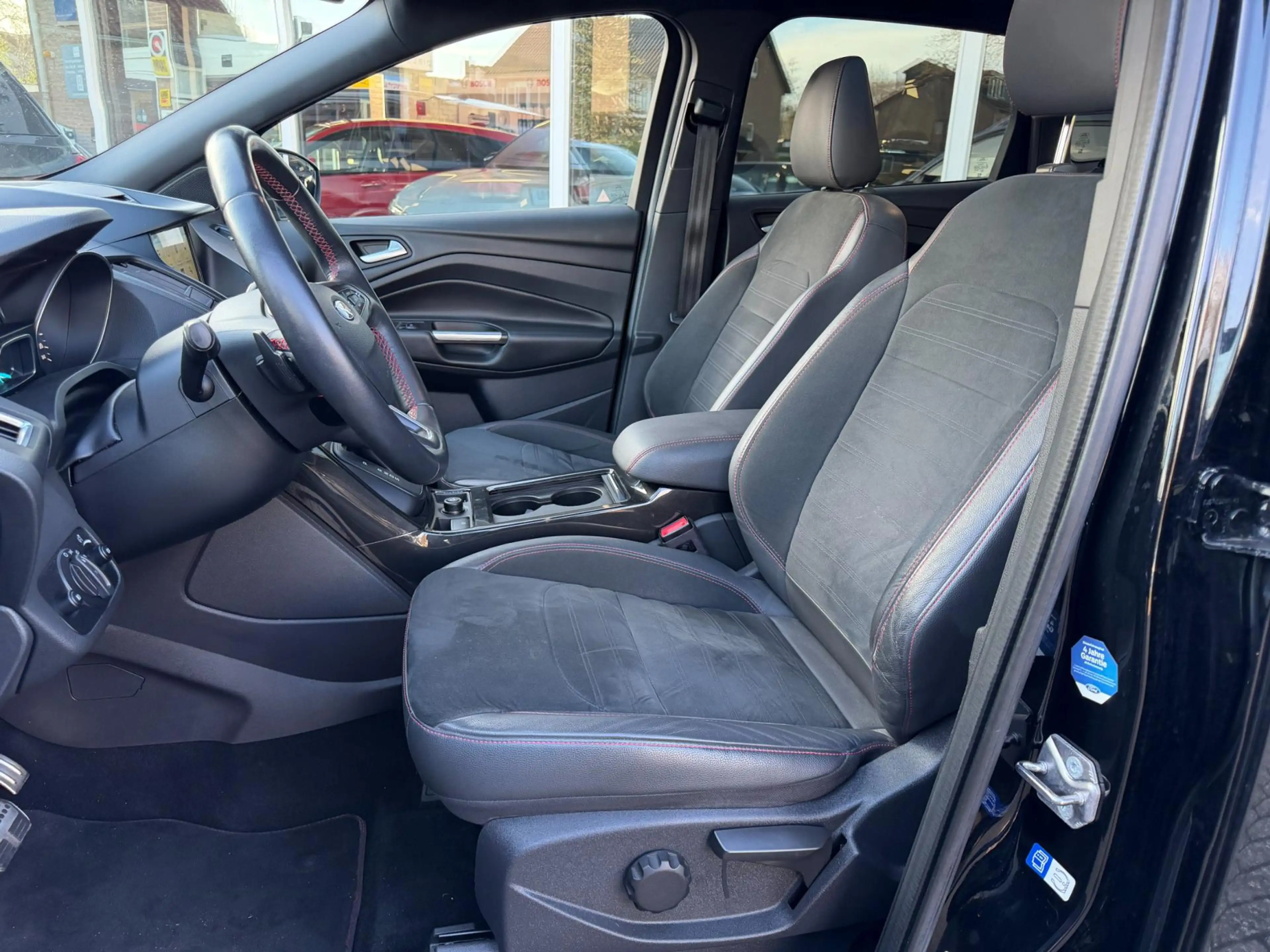 Ford Kuga 1.5 EcoBoost Vignale — photo 7