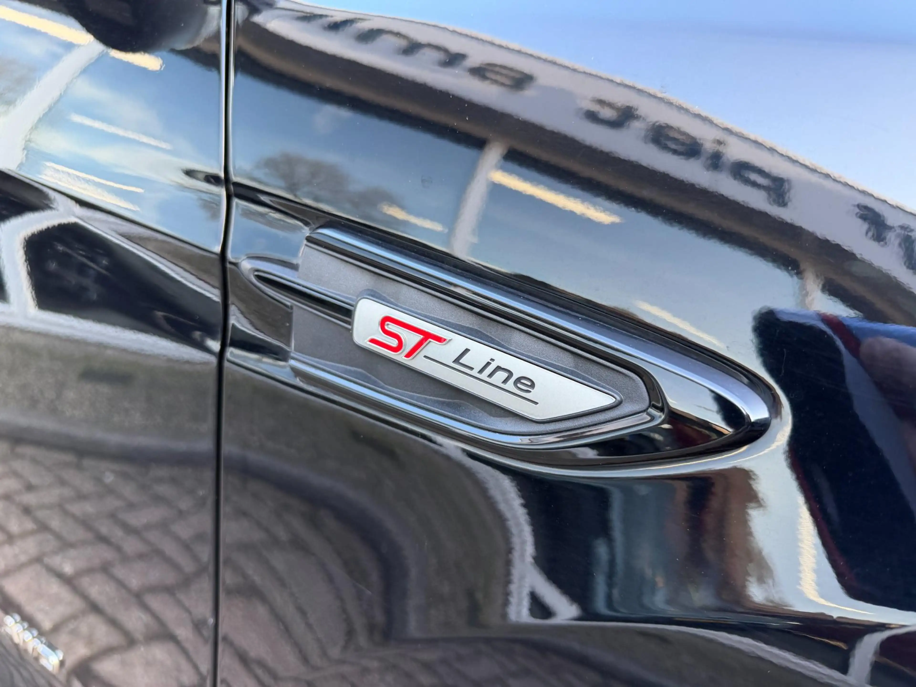 Ford Kuga 1.5 EcoBoost Vignale — photo 5