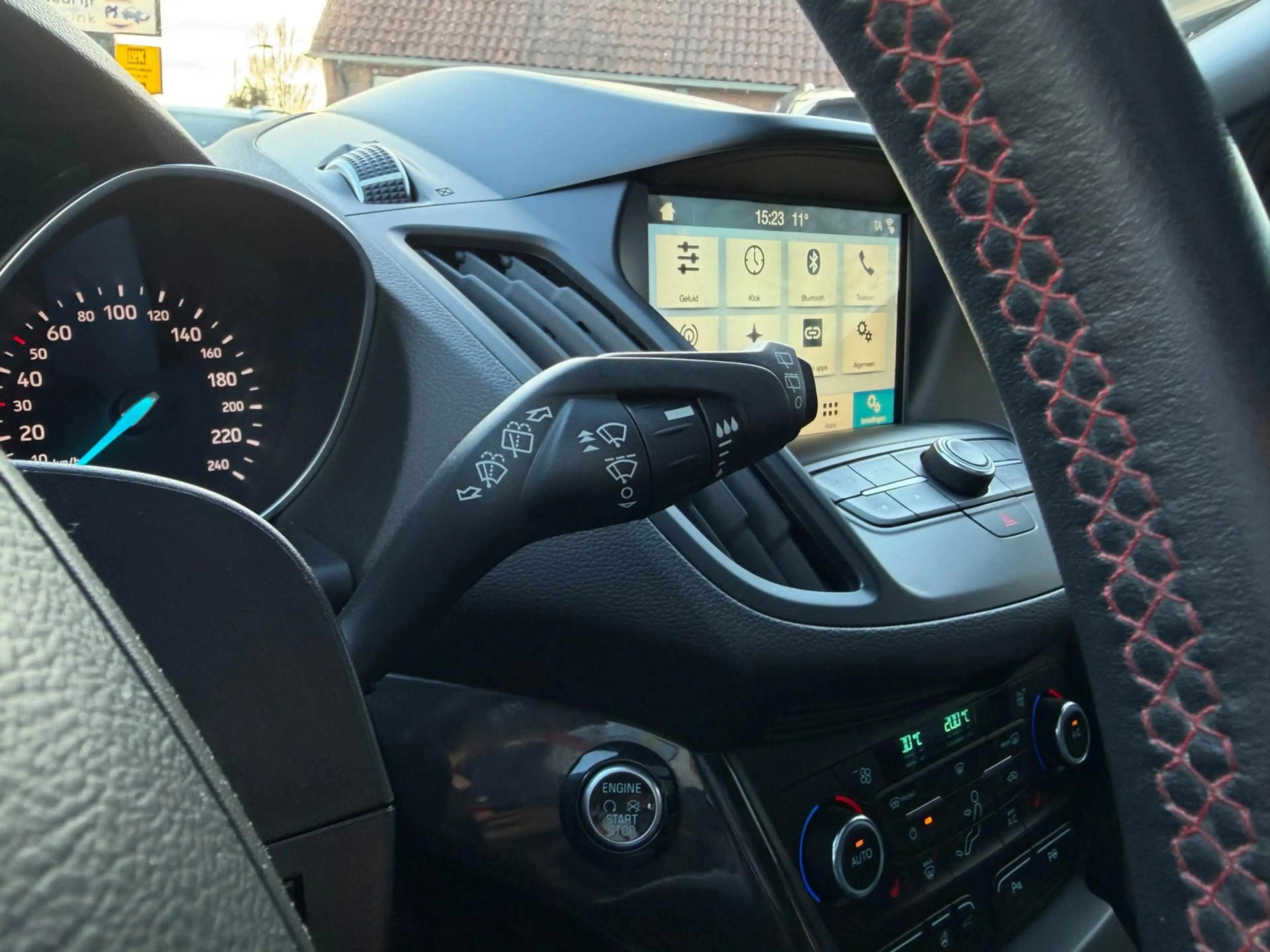 Ford Kuga 1.5 EcoBoost Vignale — photo 15
