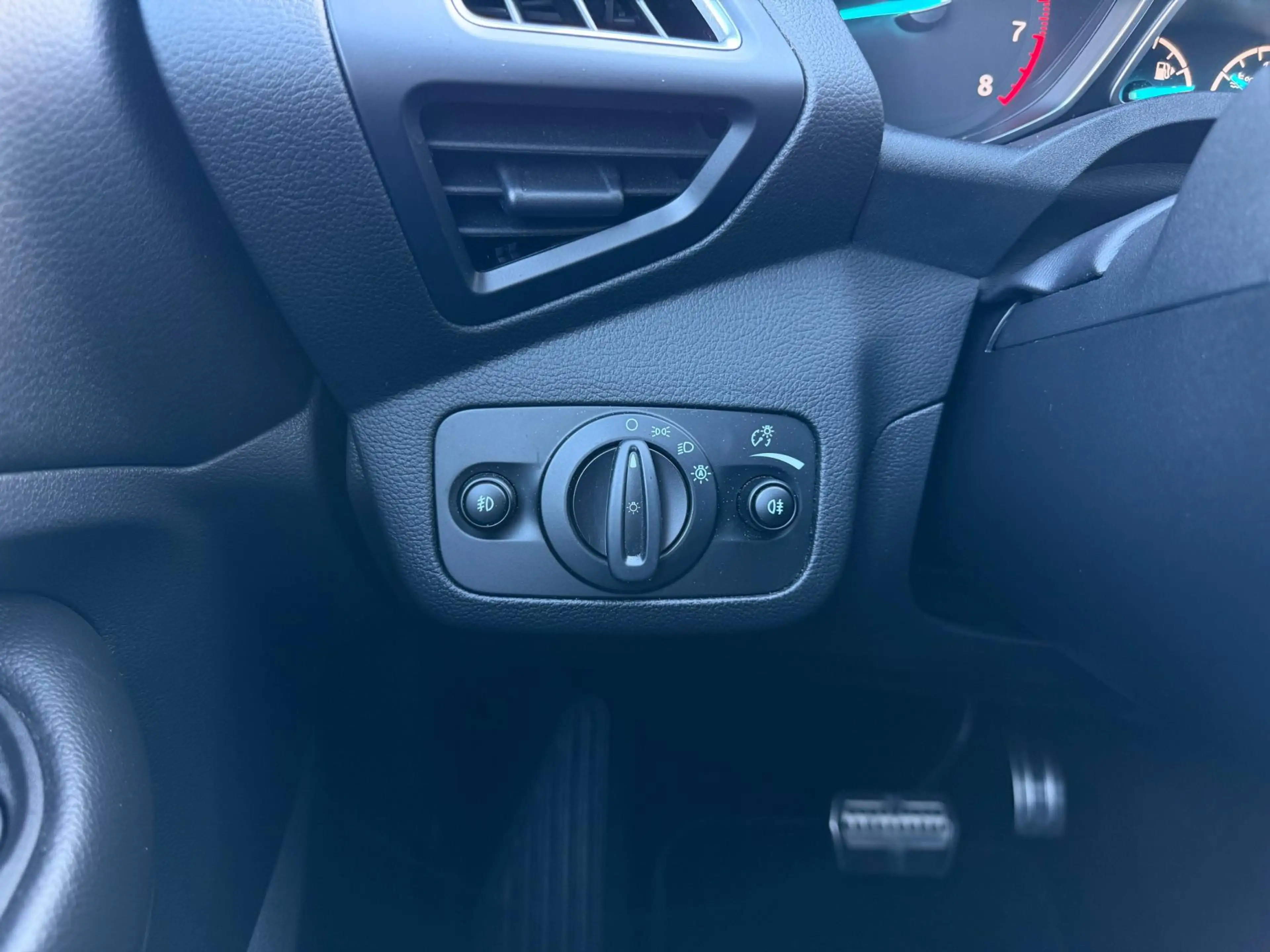 Ford Kuga 1.5 EcoBoost Vignale — photo 17