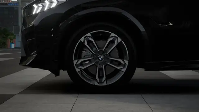 BMW Ix2 view 7