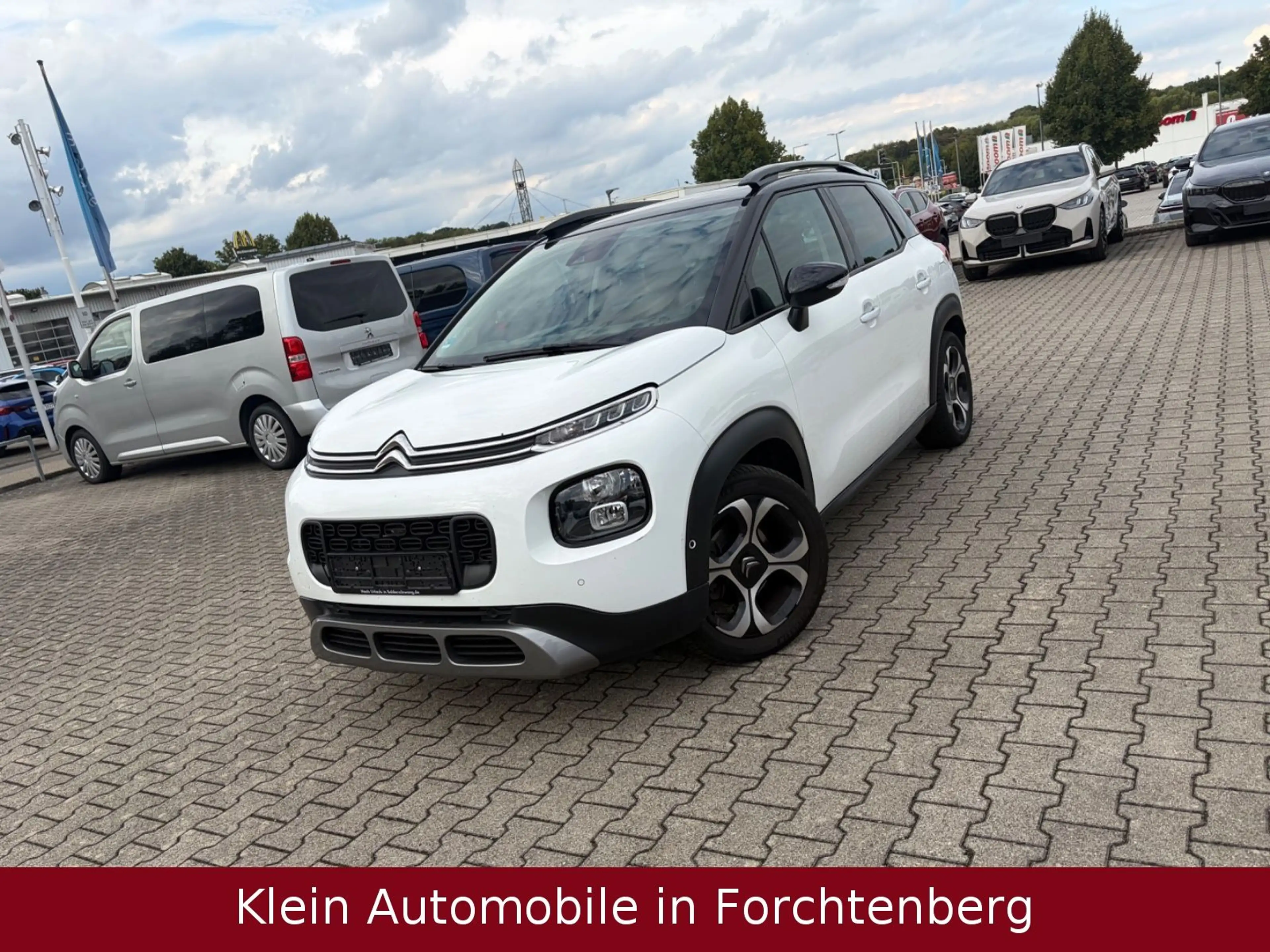 Citroen C3 Aircross Shine Leder Pano HUD Navi Kamera PDC