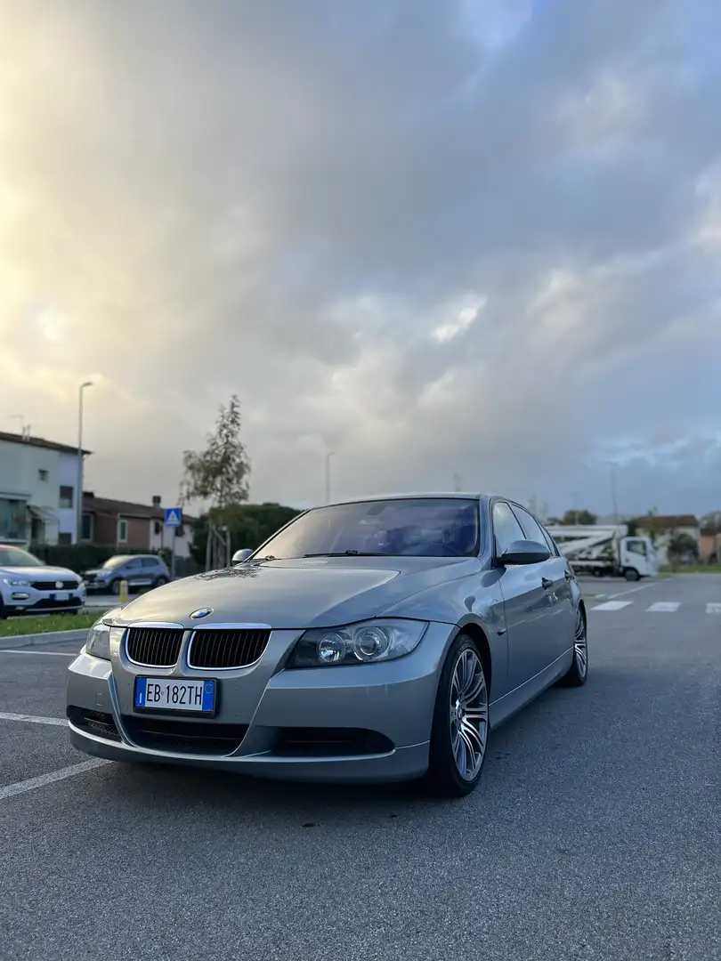 BMW 320 bmw 320 d - 1