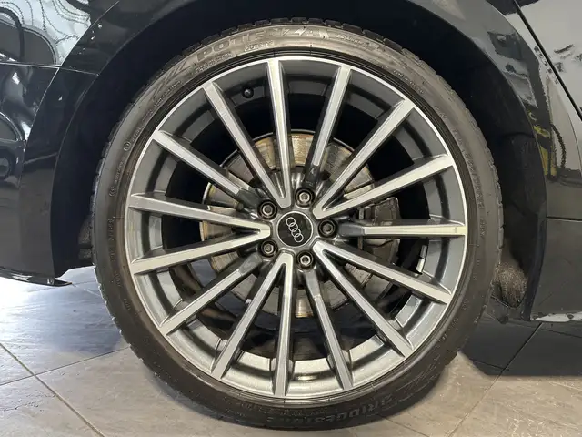 Audi A5 view 3