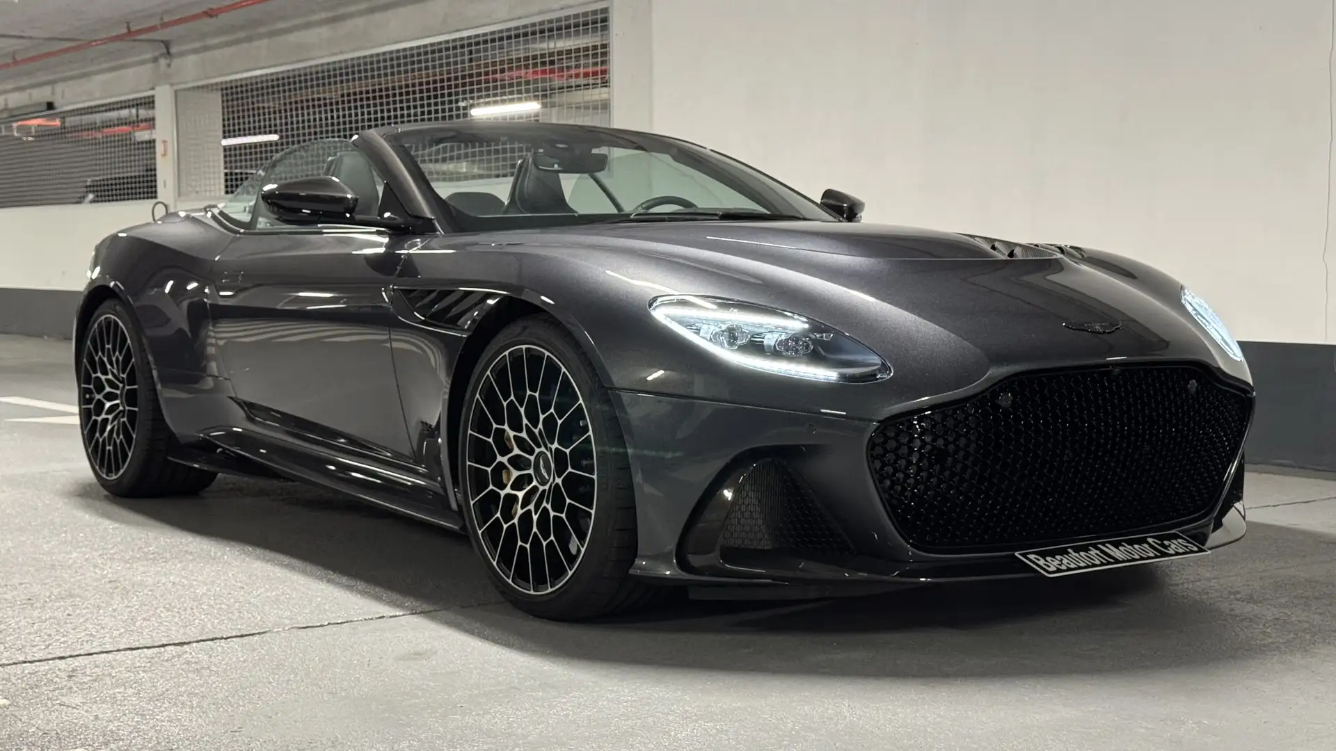 Aston Martin DBS VOLANTE 5.2 BITURBO V12 SUPERLEGGERA ULTIMATE Silber - 2