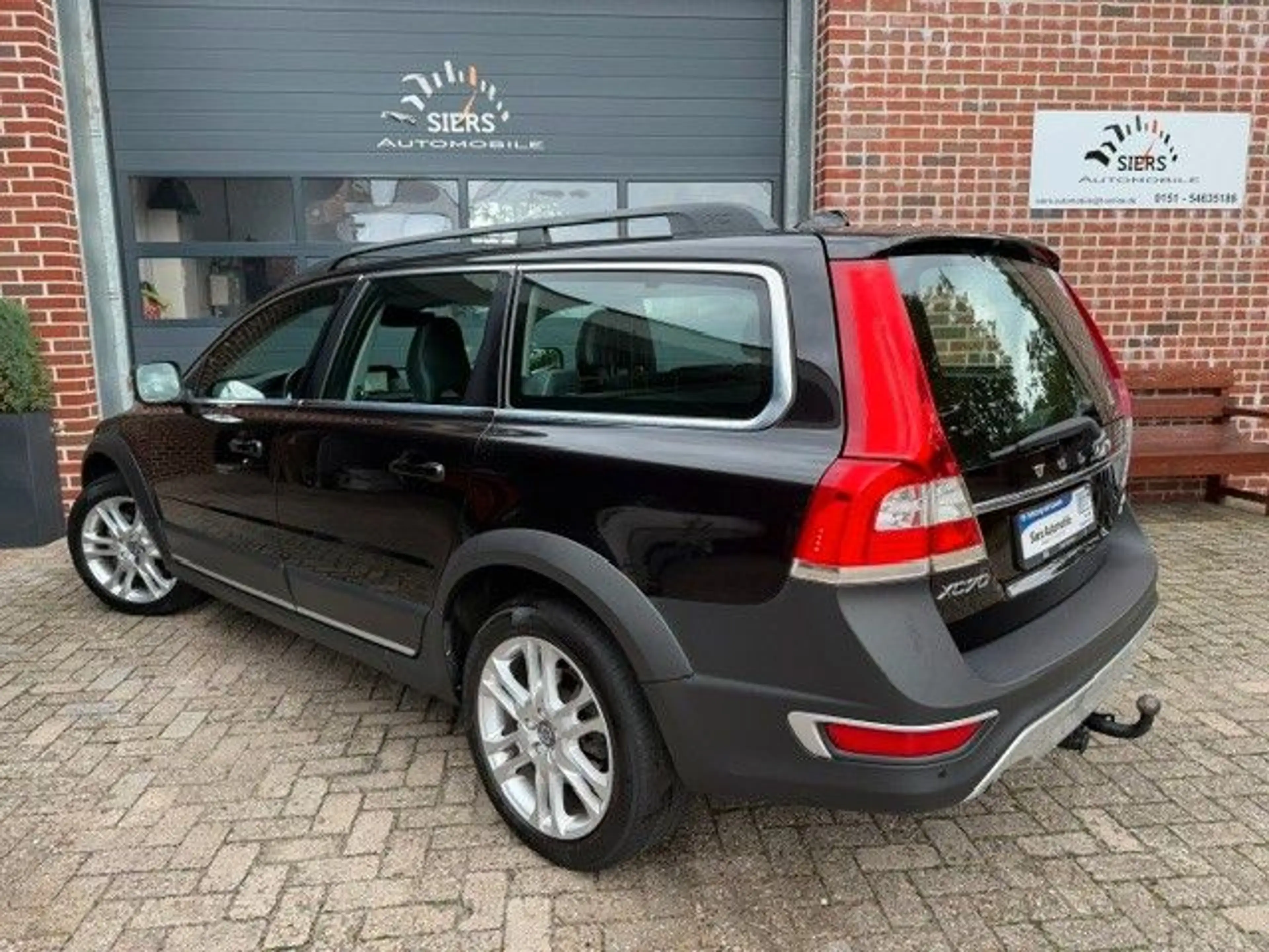 Volvo XC70 SUMM D4 AWD,STANDHEIZUNG,DACH,DAB,POLESTAR — photo 4