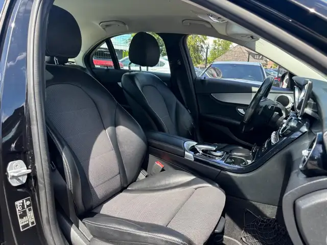 Mercedes-Benz C-Class view 11