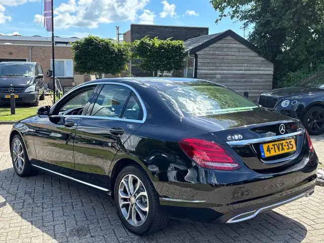 Mercedes-Benz C-Class view 8