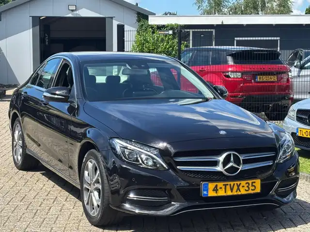 Mercedes-Benz C-Class view 3