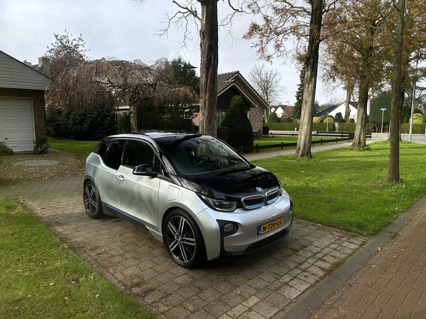 BMW i3 (22 Ah) Range Extender Plateado - 2