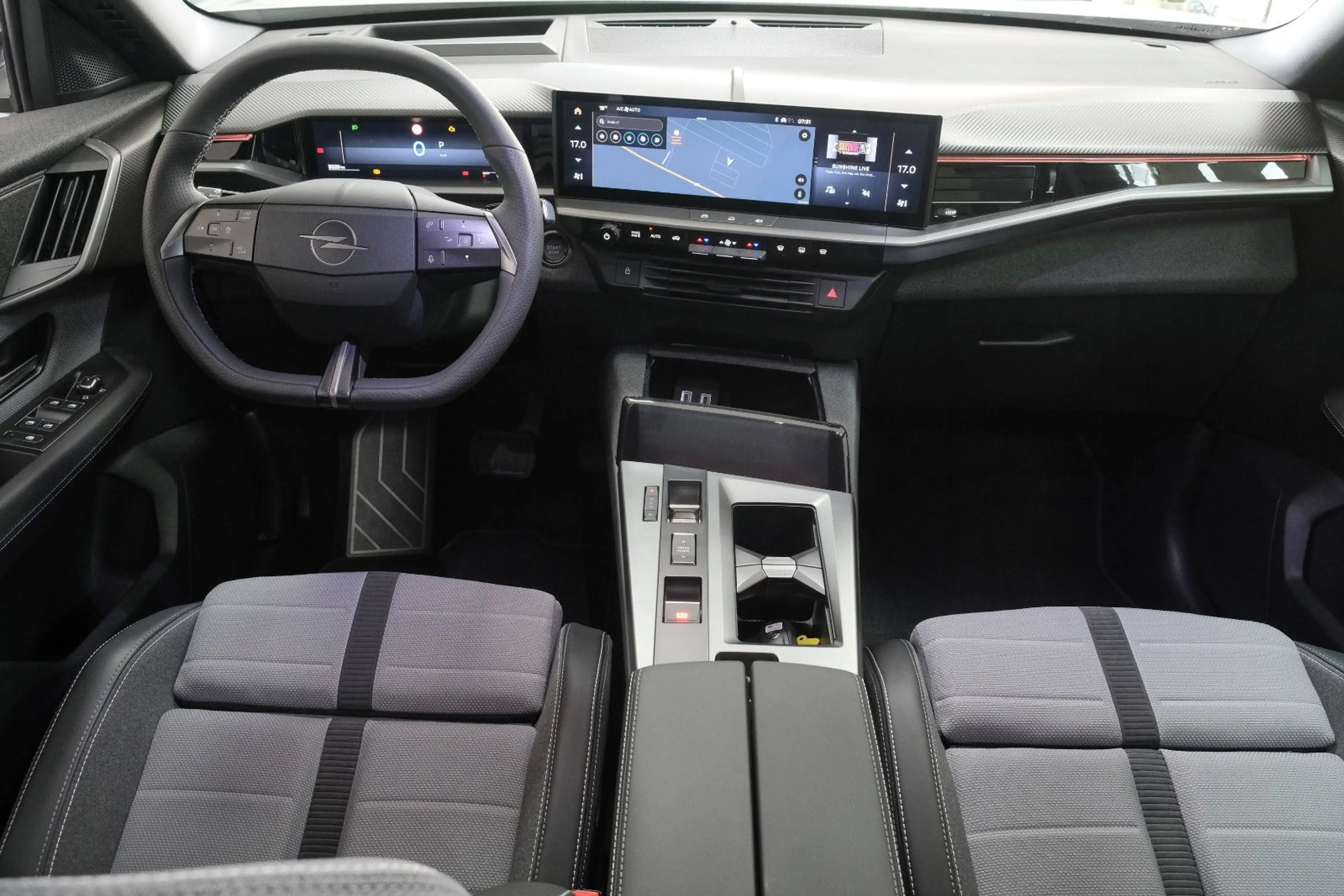 Opel Grandland X Grandland 1.2 GS 48V *NAVI/HUD/LED/SHZ/PDC/360* — photo 15