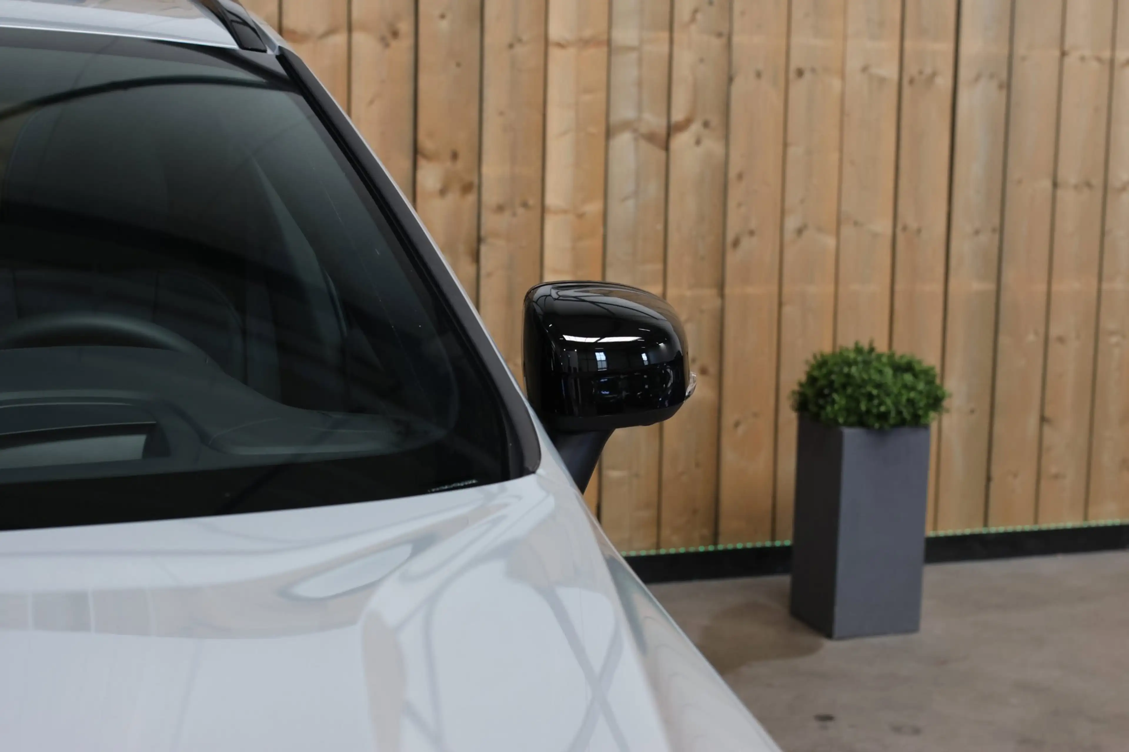 Volvo XC60 2.0 T8 Plug-in hybrid AWD Ultra Black Edition *B&W — photo 11